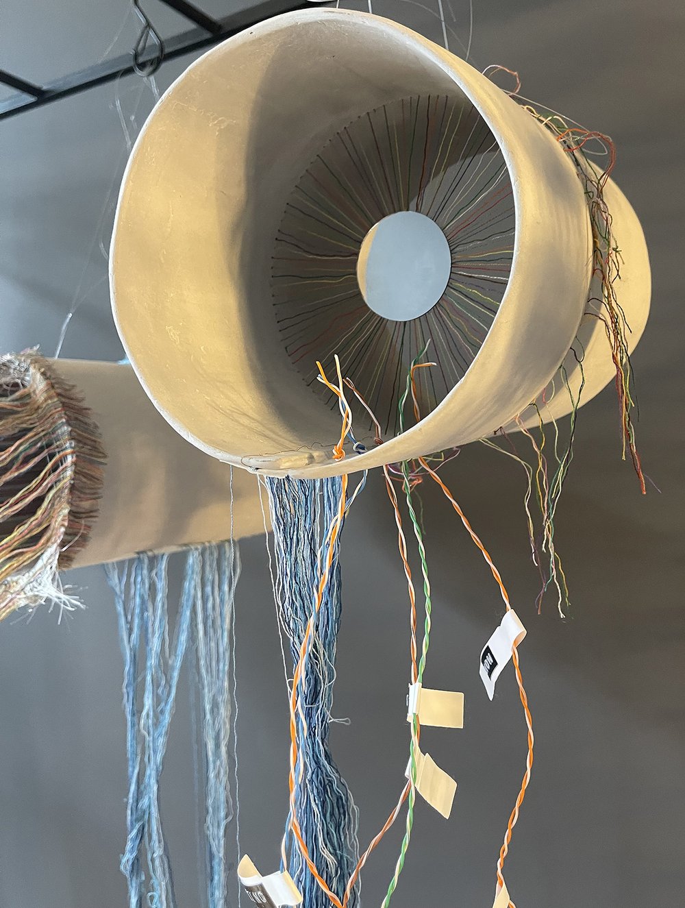 (Dis)assembled Bodies: Exploring impacts from digital technologies in our perceptions.