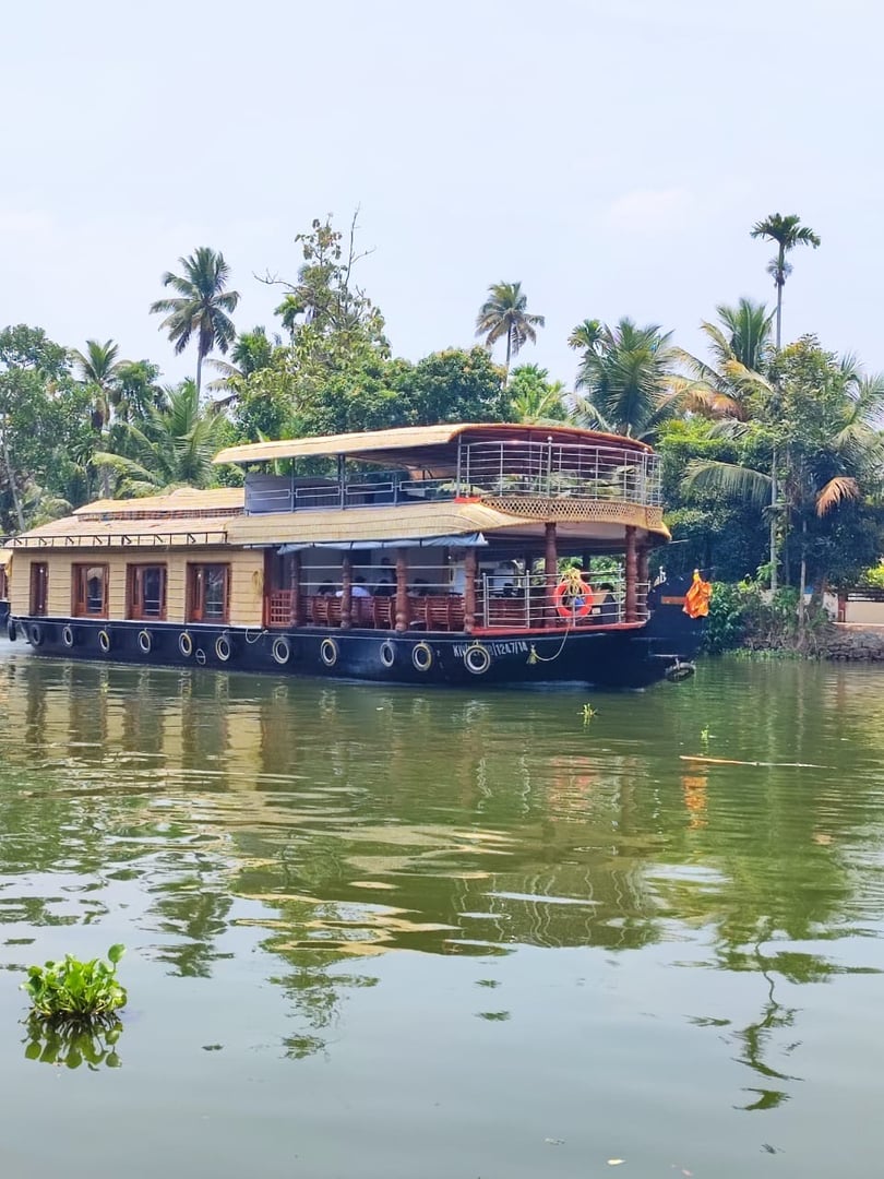 Kerala Houseboat