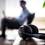 Bose 700 Noise Cancelling Wireless Headphones - Image 8
