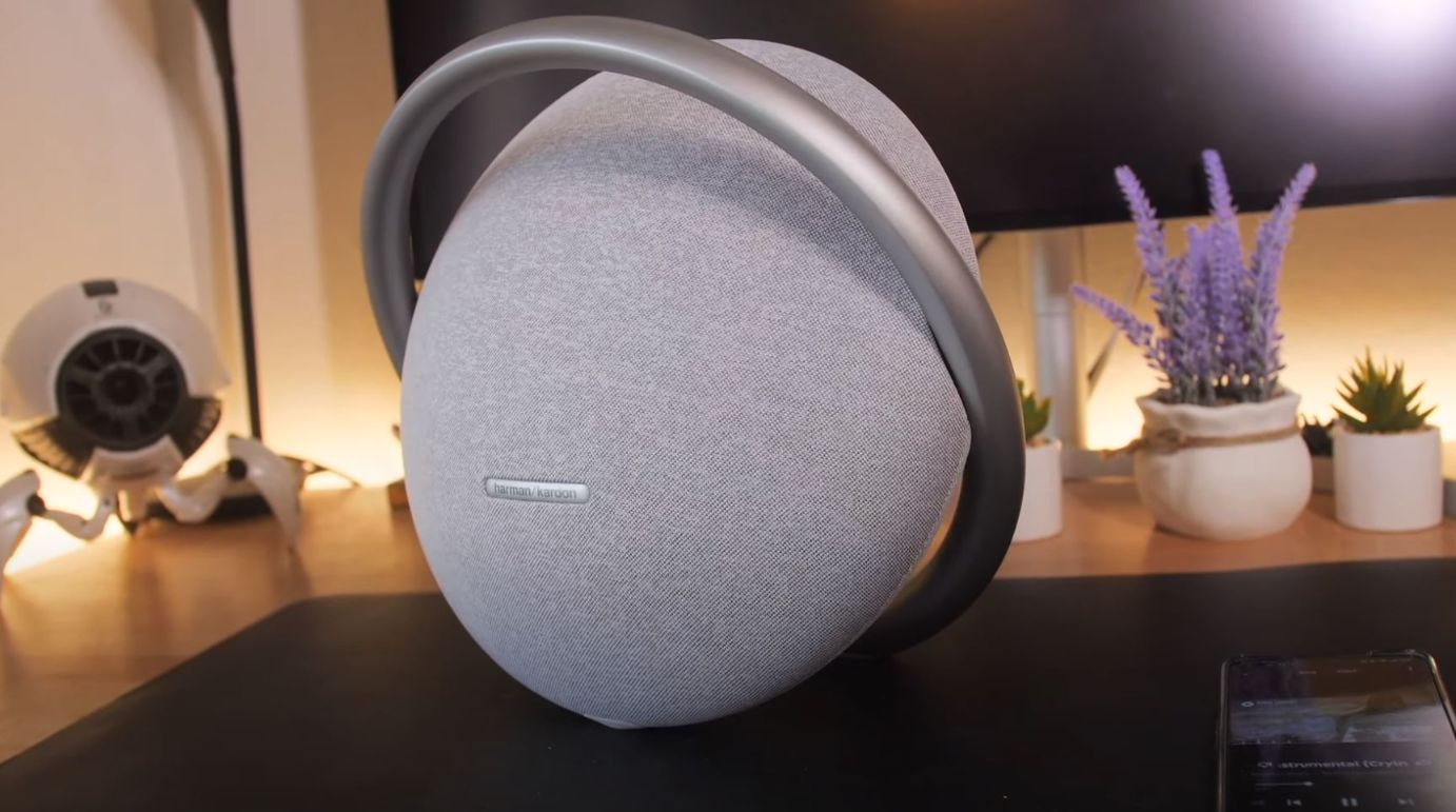 Harman Kardon Onyx Studio 7 Bluetooth Wireless Speaker