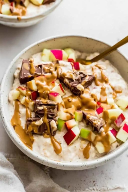 Snickers Salad Protein Bowl – A High-Protein Treat That Tastes Like Dessert