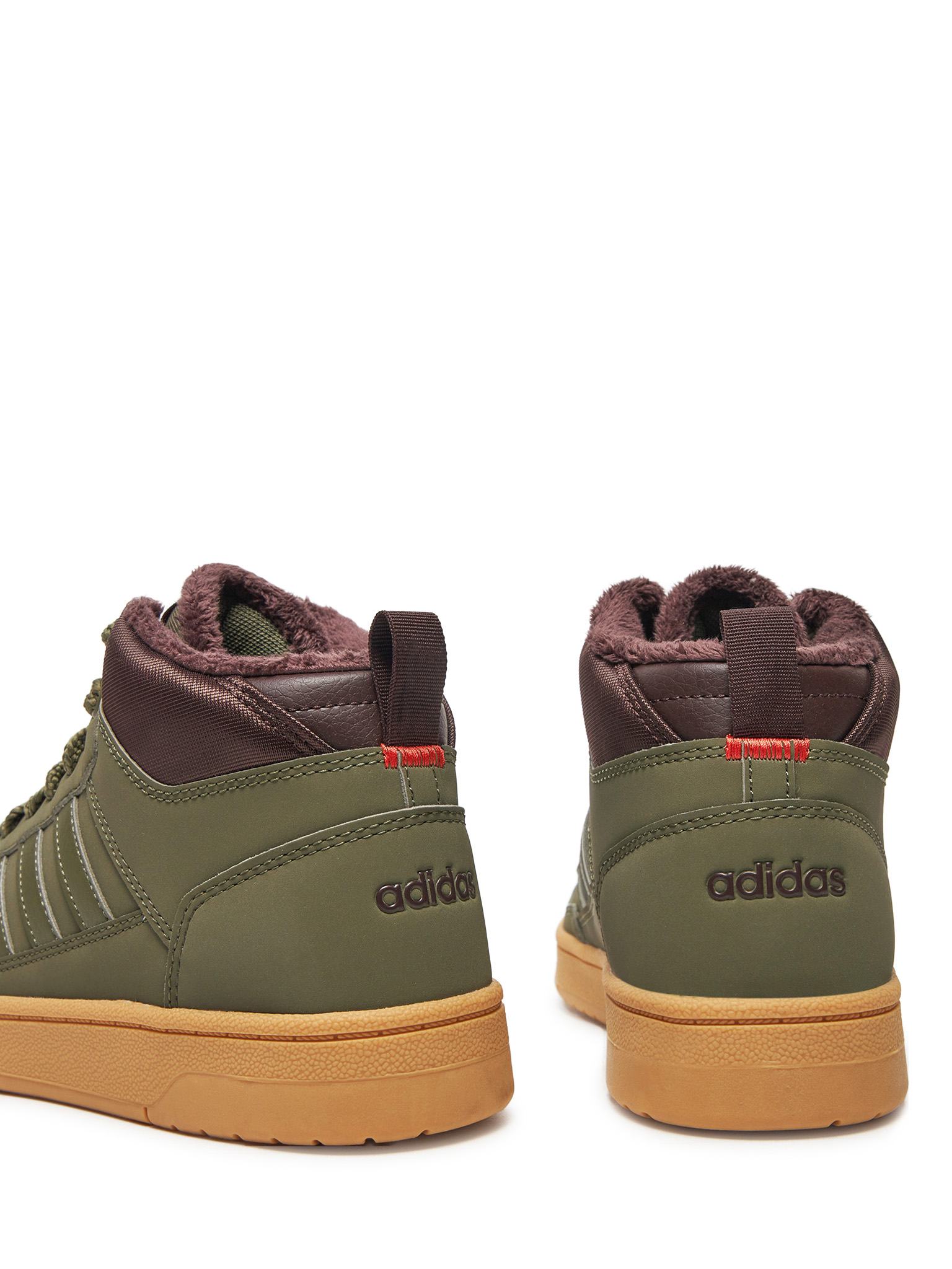 Sneakersy