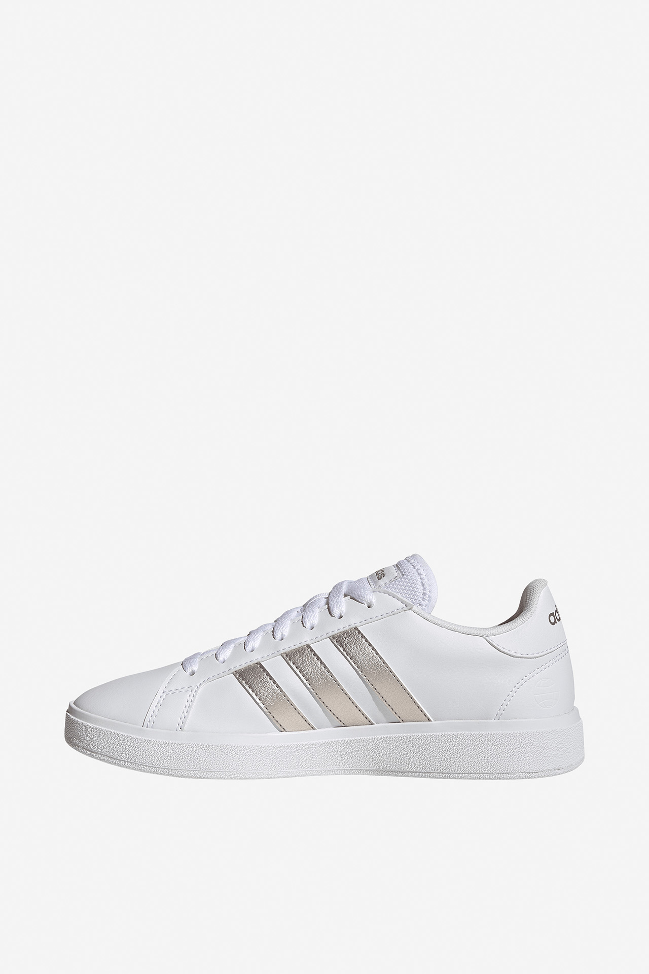 Sneakersy