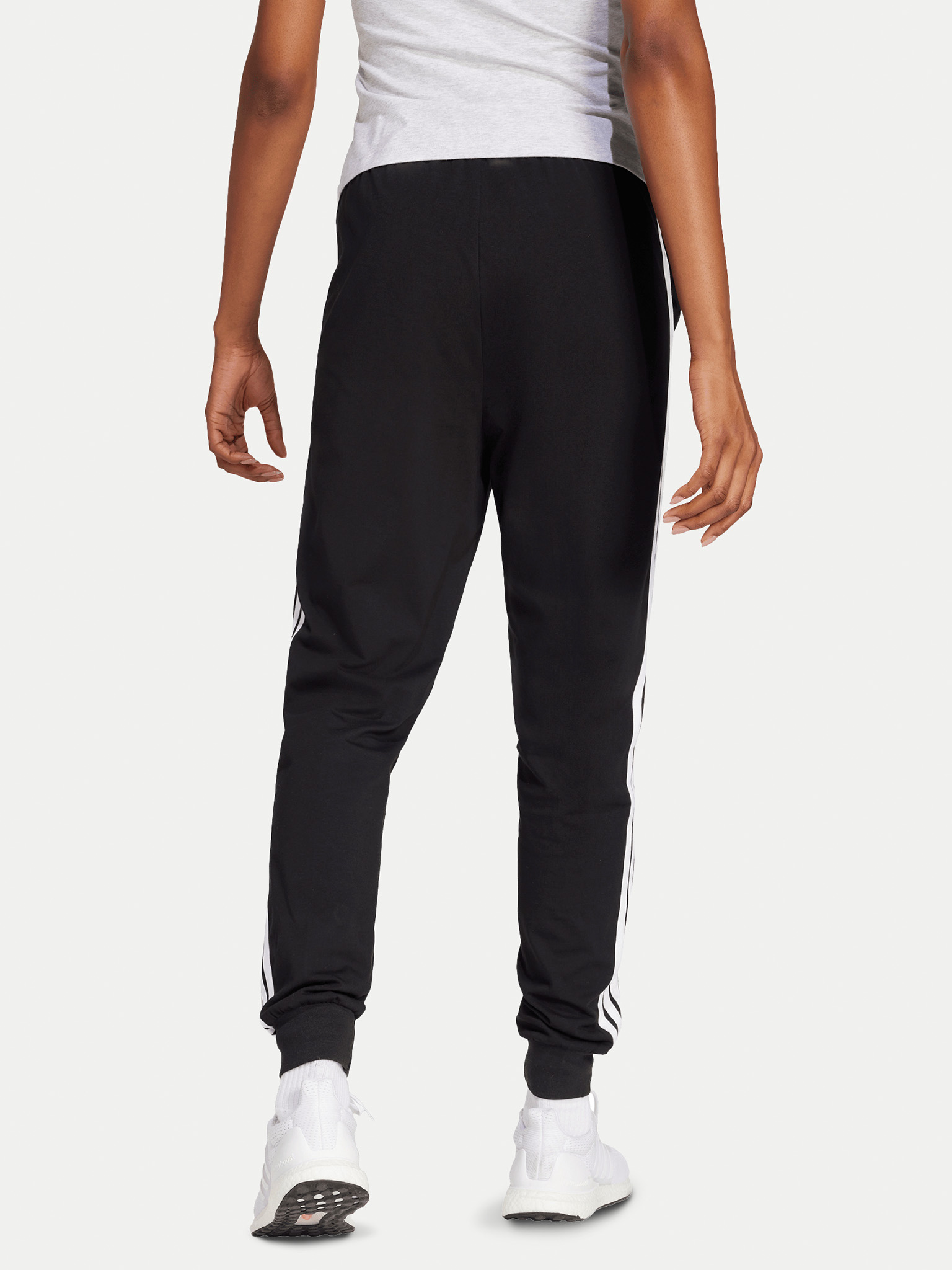Spodnie adidas JD0896 Czarny