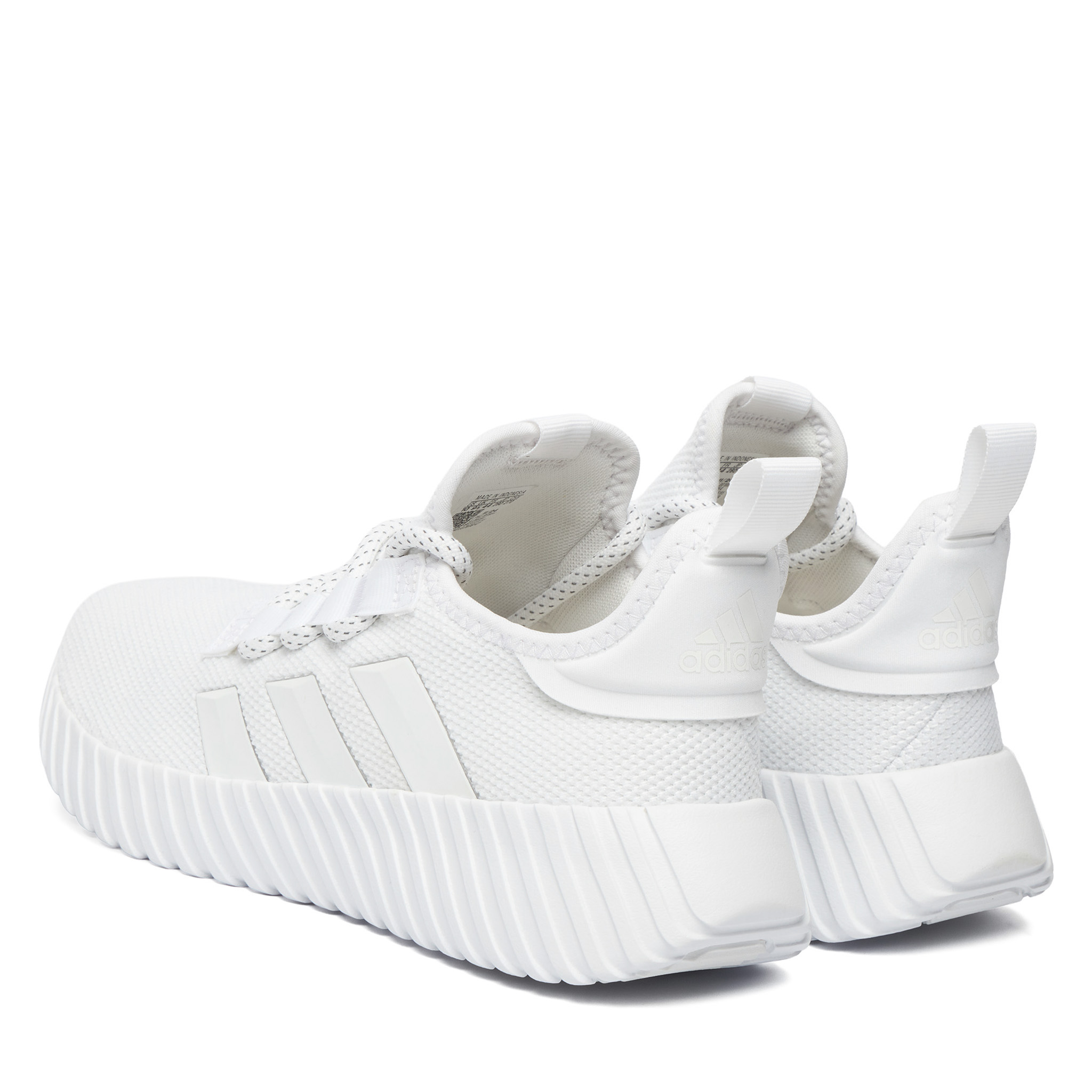 Sneakersy
