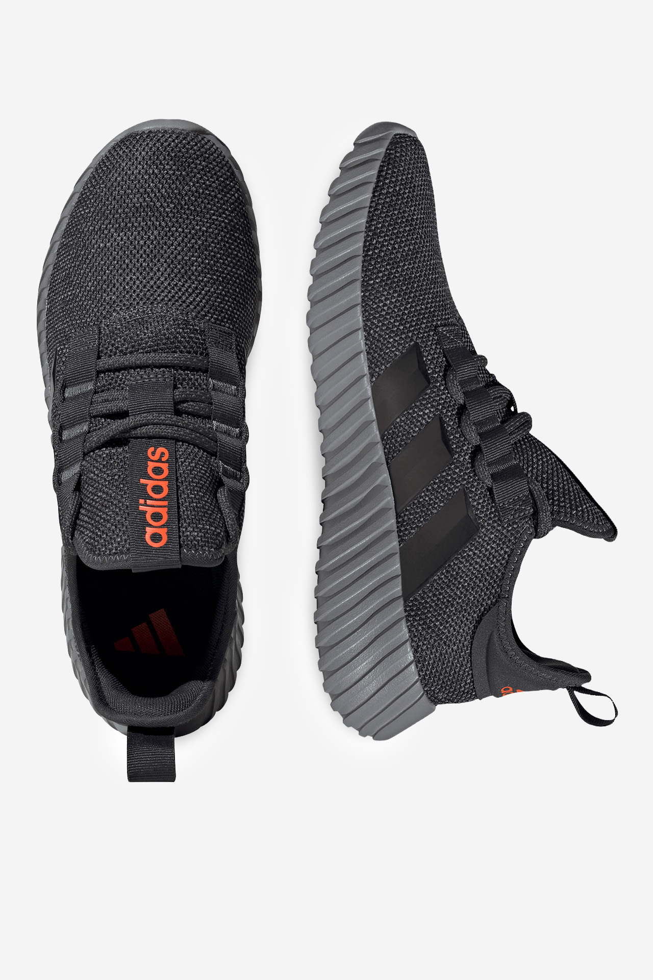 Sneakersy