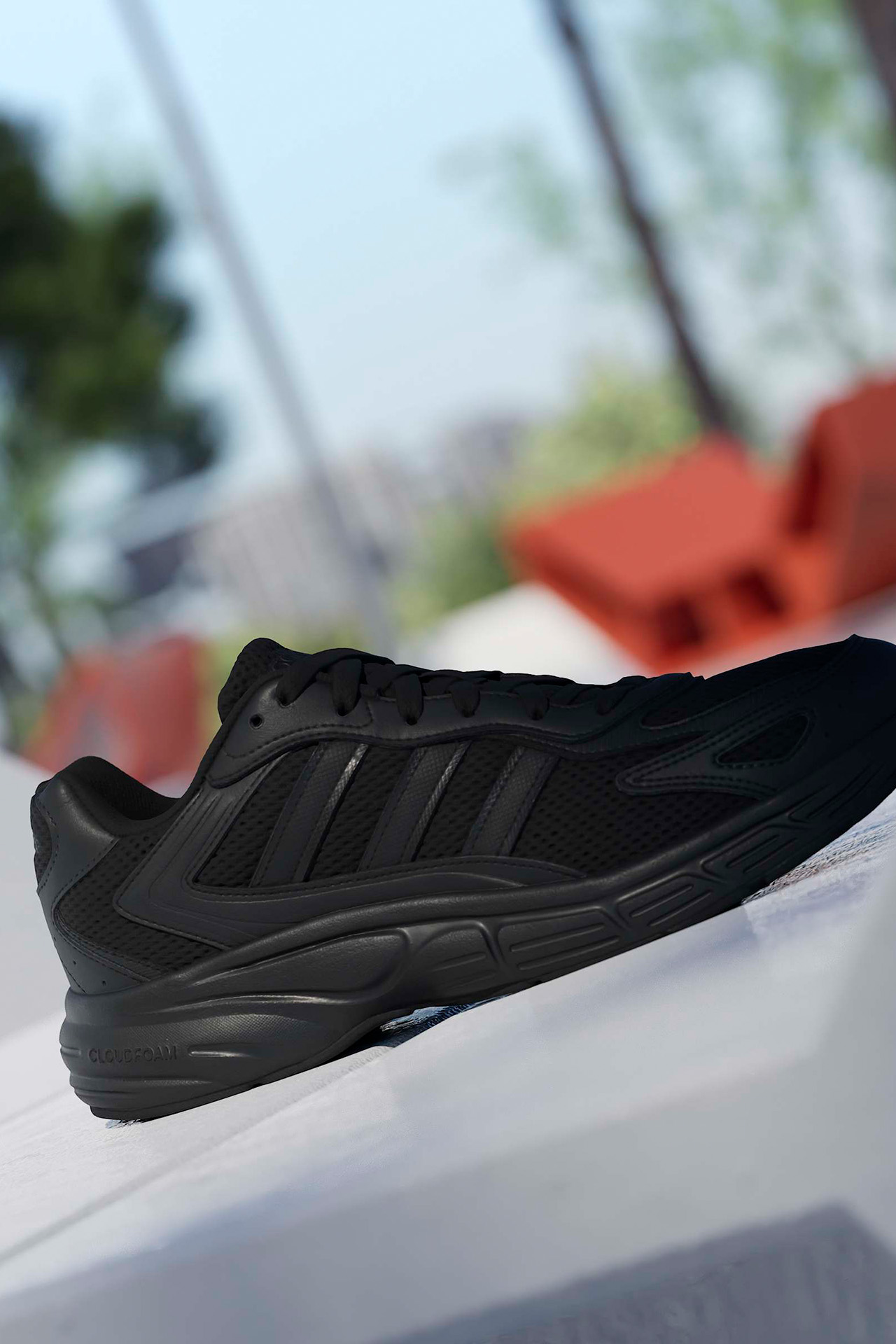 Sneakersy