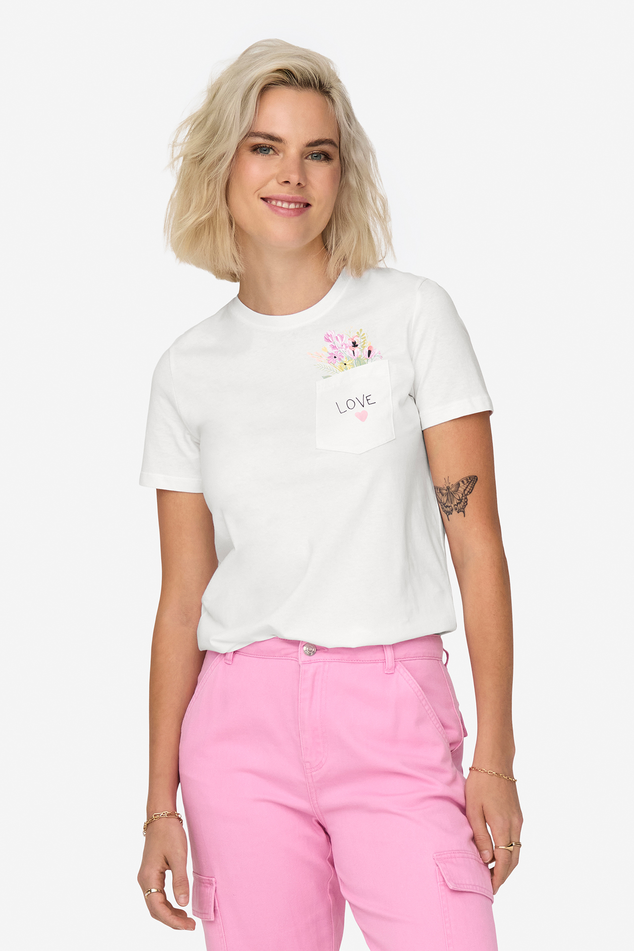 T-shirt ONLY 15317989-CLOUD-DANCER-FLOWERS Biały