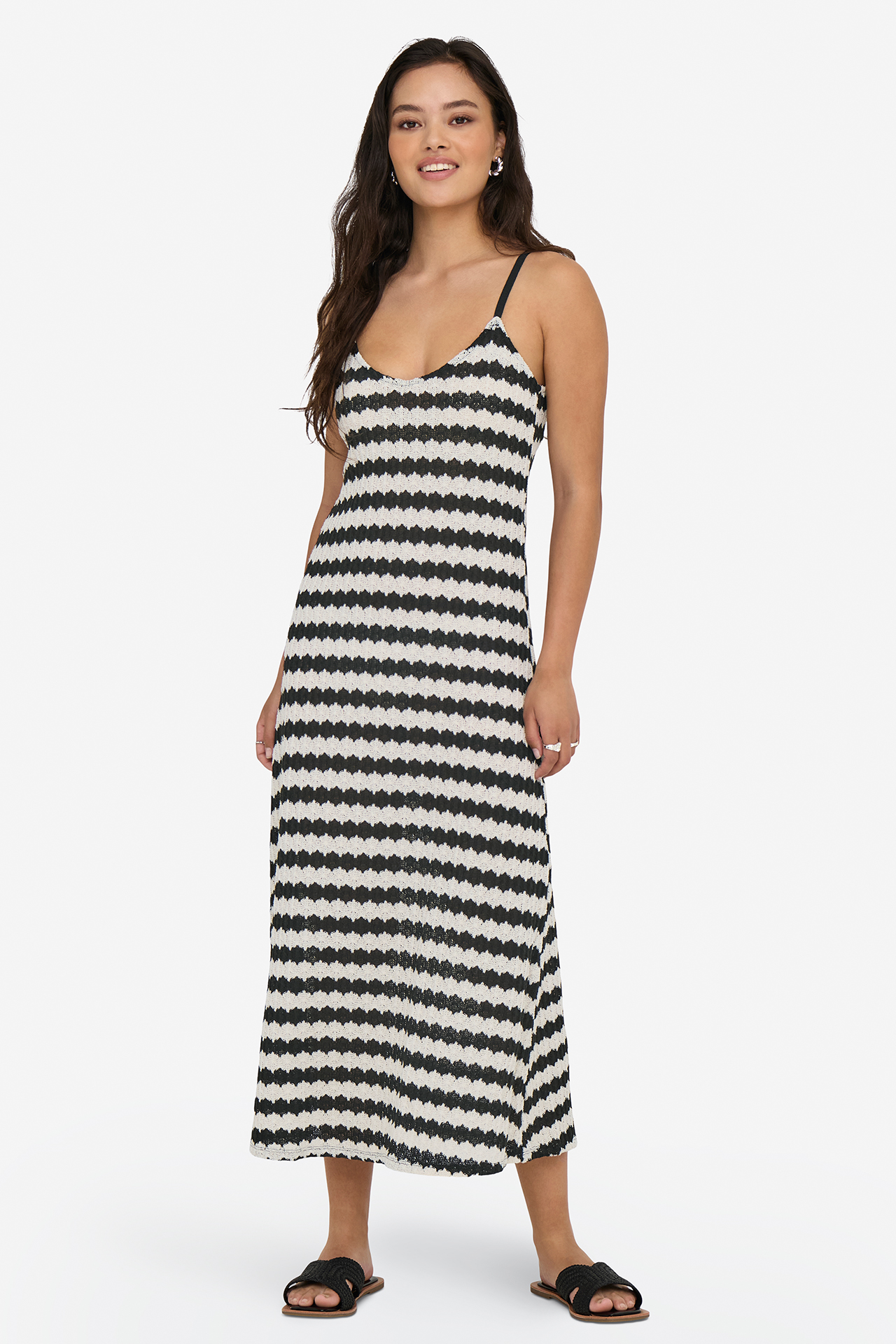 Sukienka casual ONLY Evara 15357679 Czarny