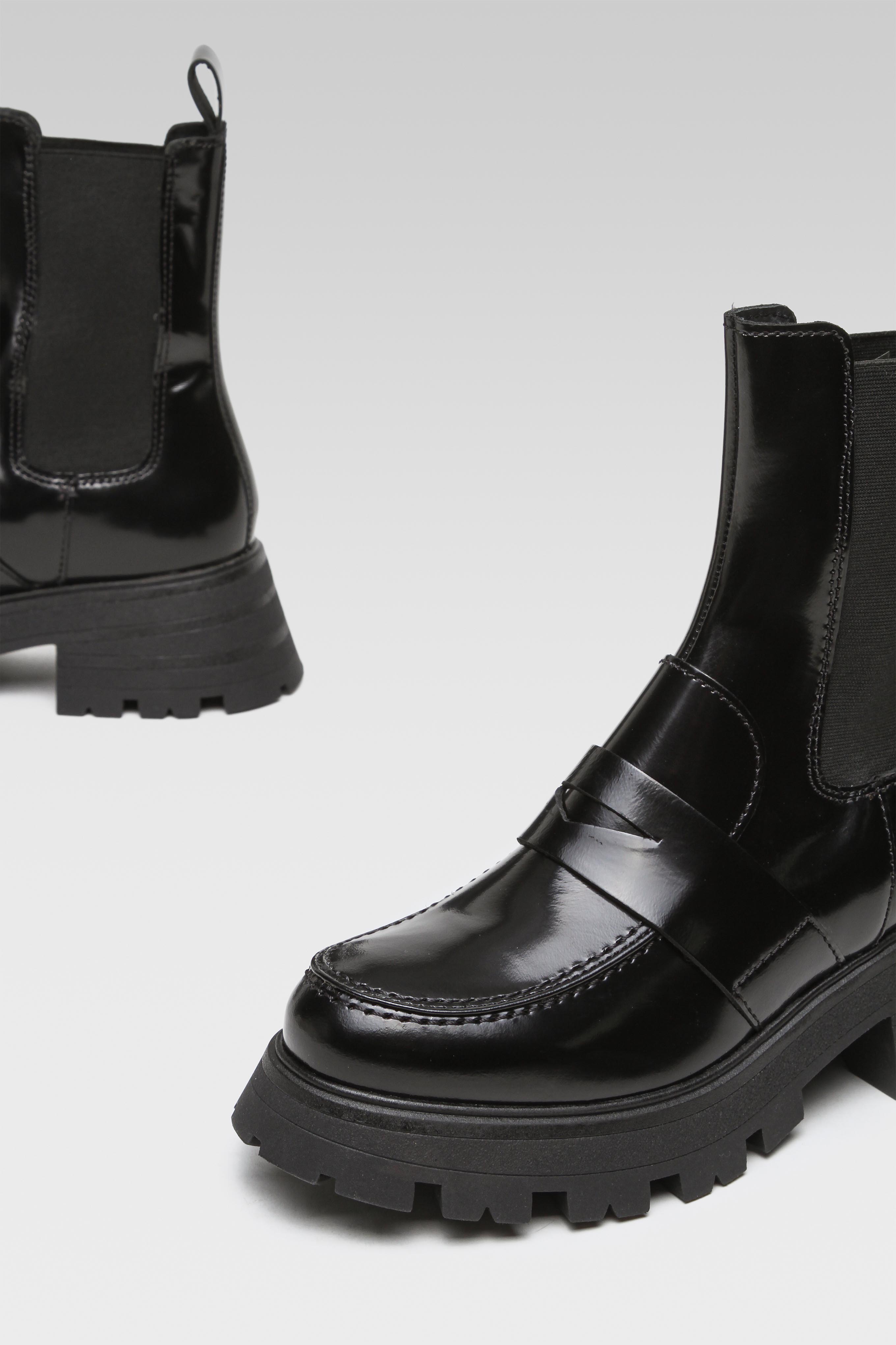 Členková obuv Čierna