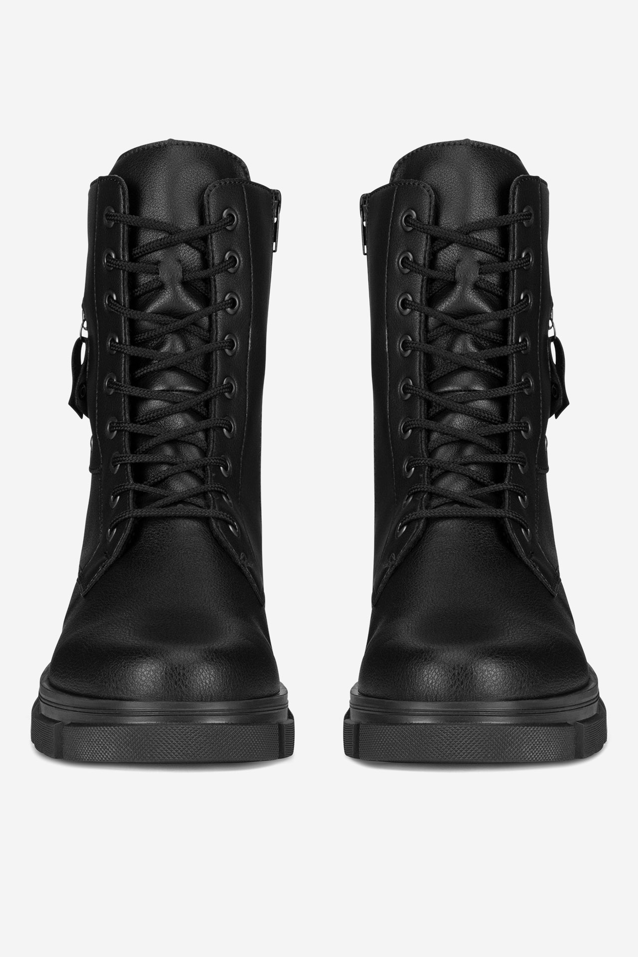 Kotníková obuv ČERNÁ