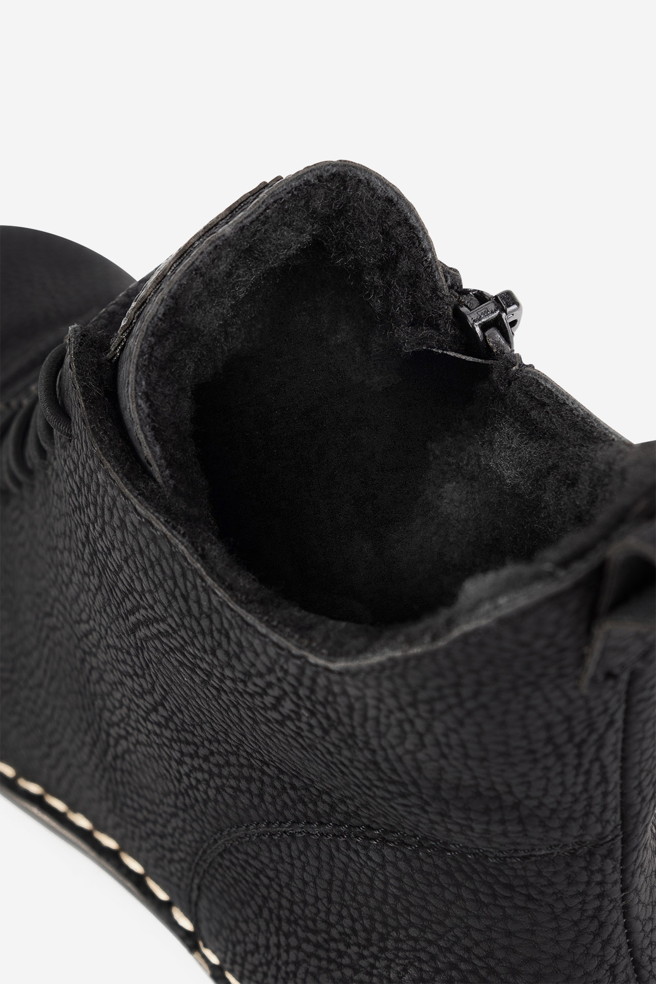 Kotníková obuv ČERNÁ