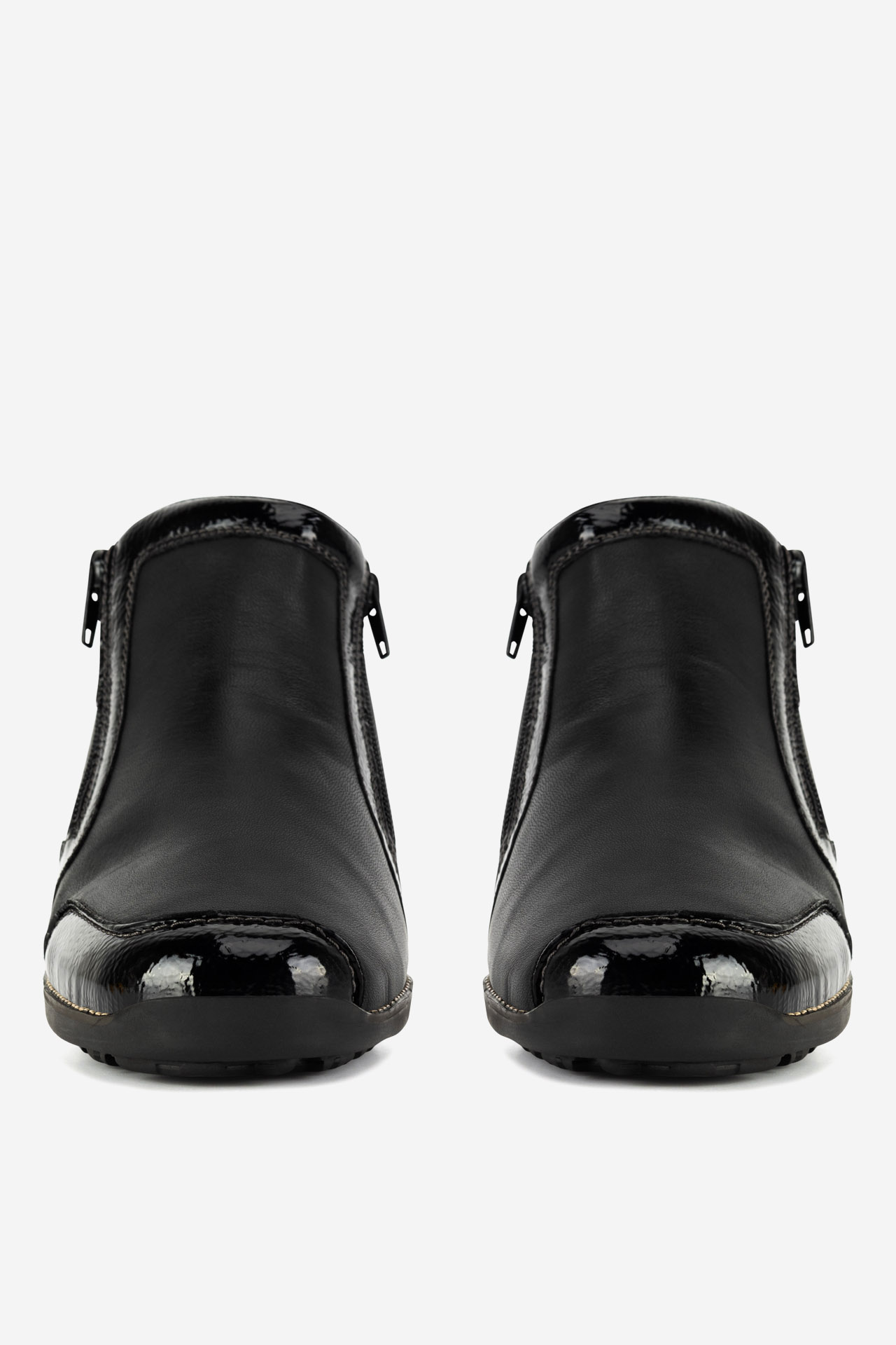 Kotníková obuv ČERNÁ