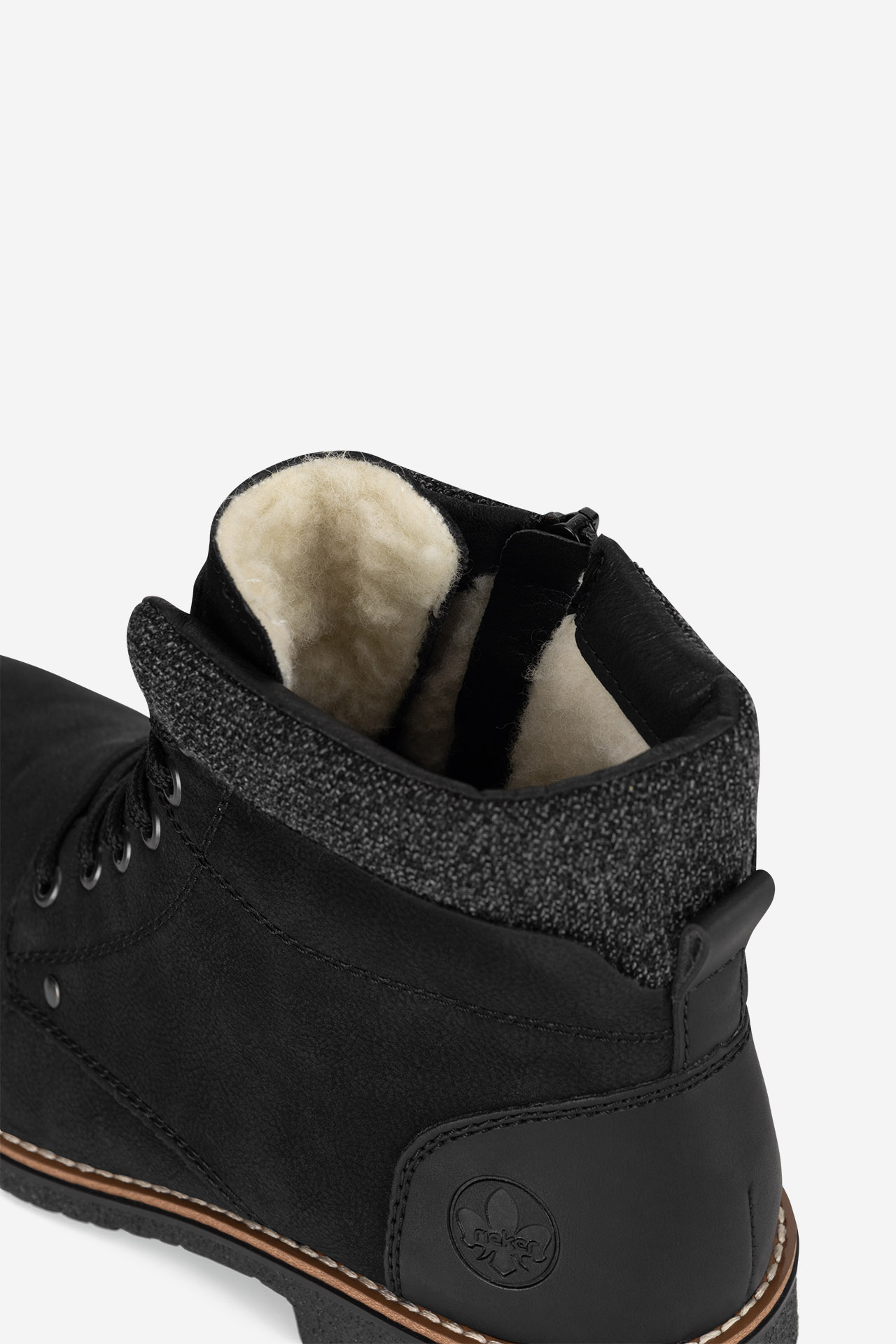 Kotníková obuv ČERNÁ