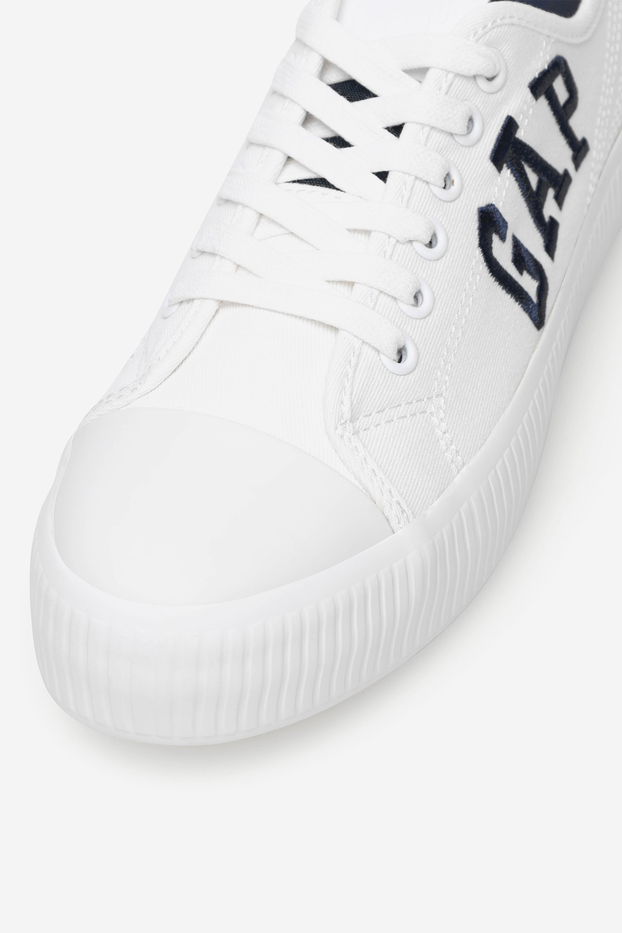 Platnene superge Bela