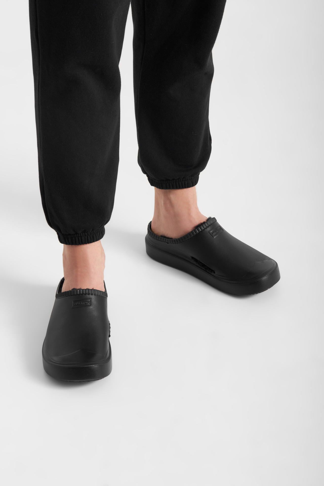 Pantofle HUNTER UFF1000EVS-BLB-W ČERNÁ