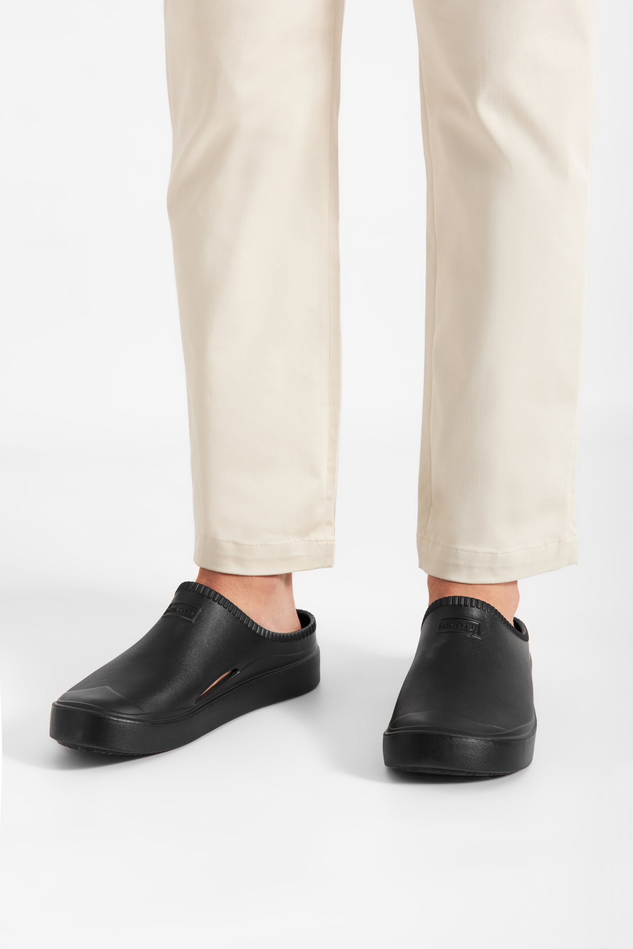 Pantofle HUNTER UFF1102EVA-BLK-W ČERNÁ