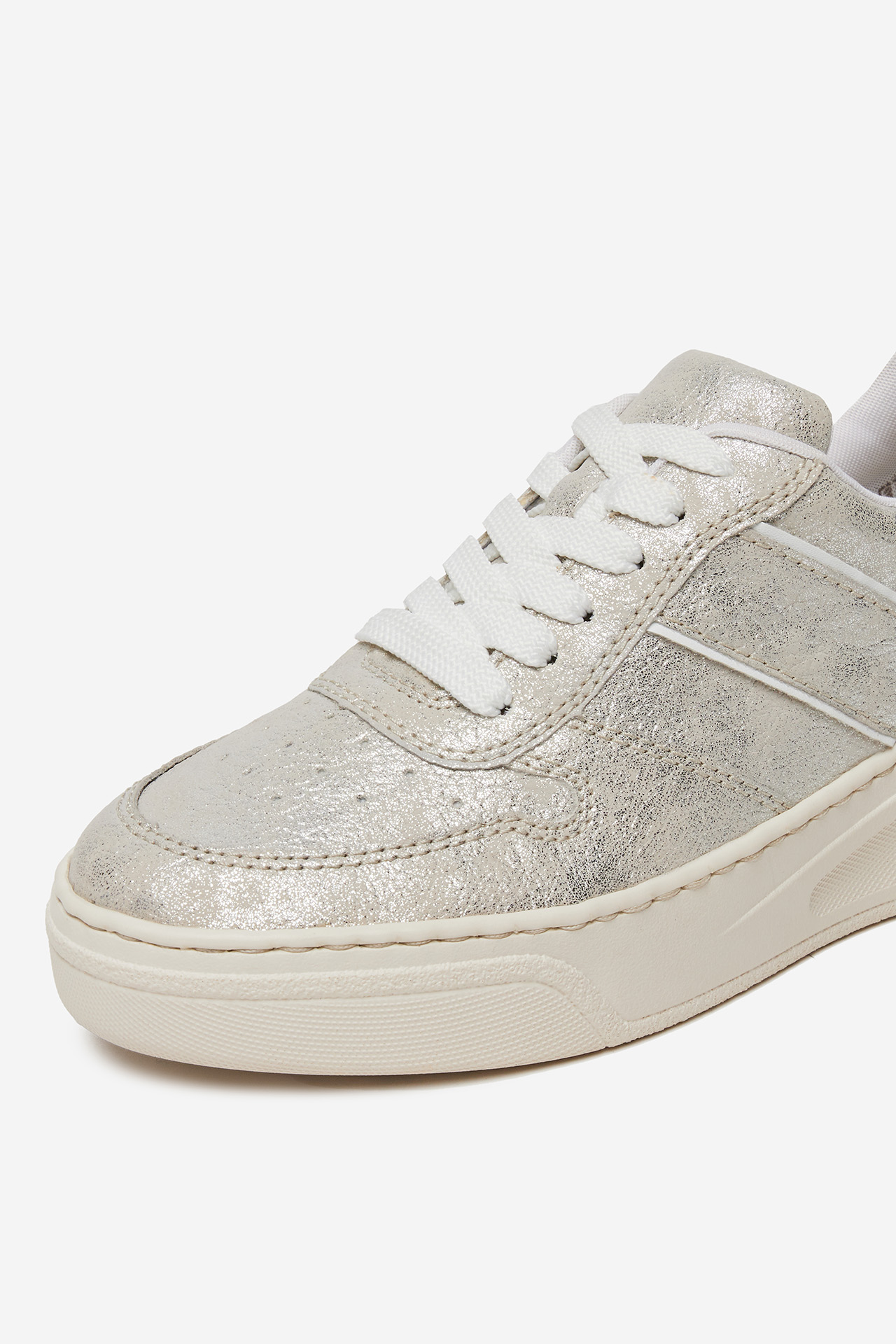 Superge Srebrna