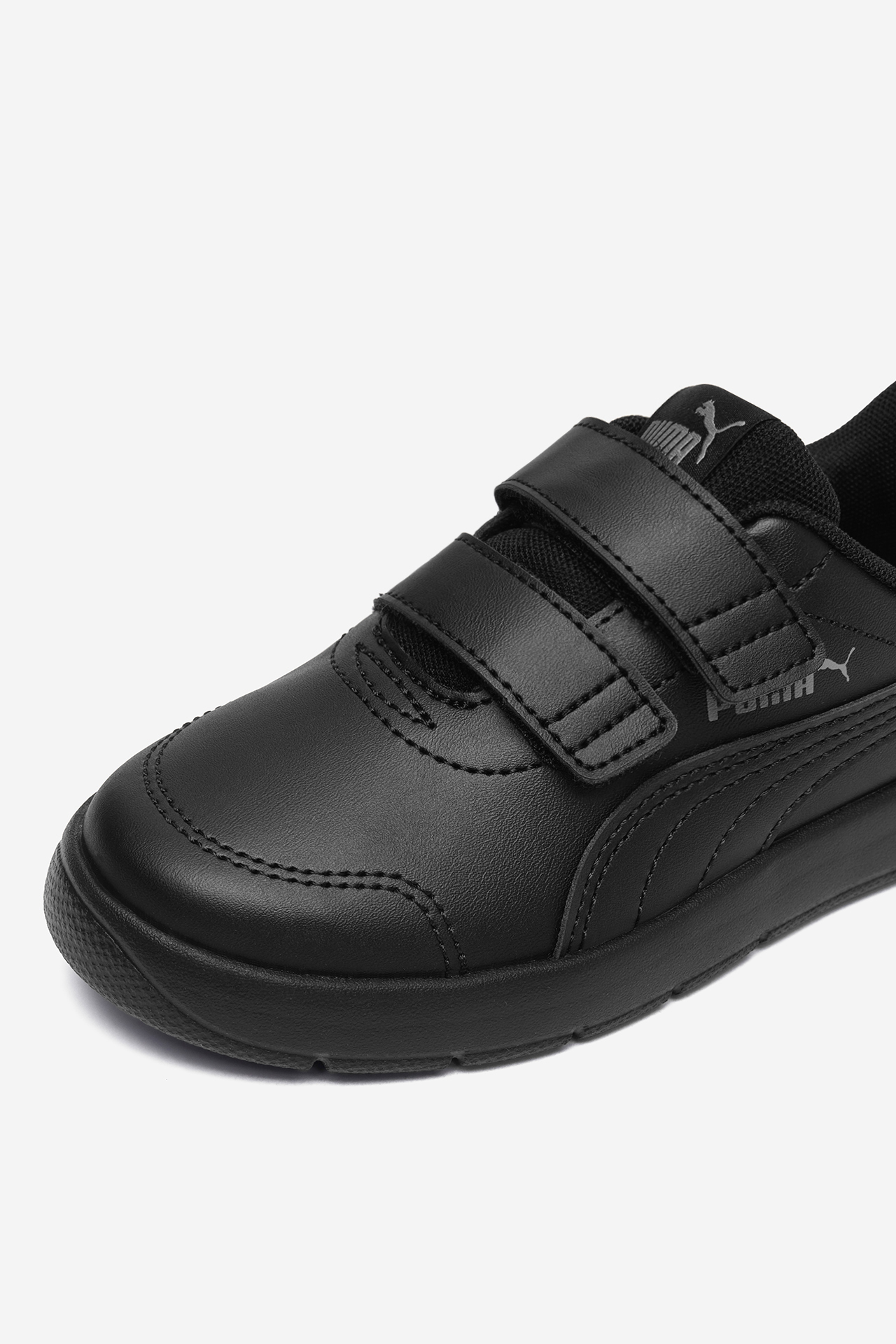 Superge Črna
