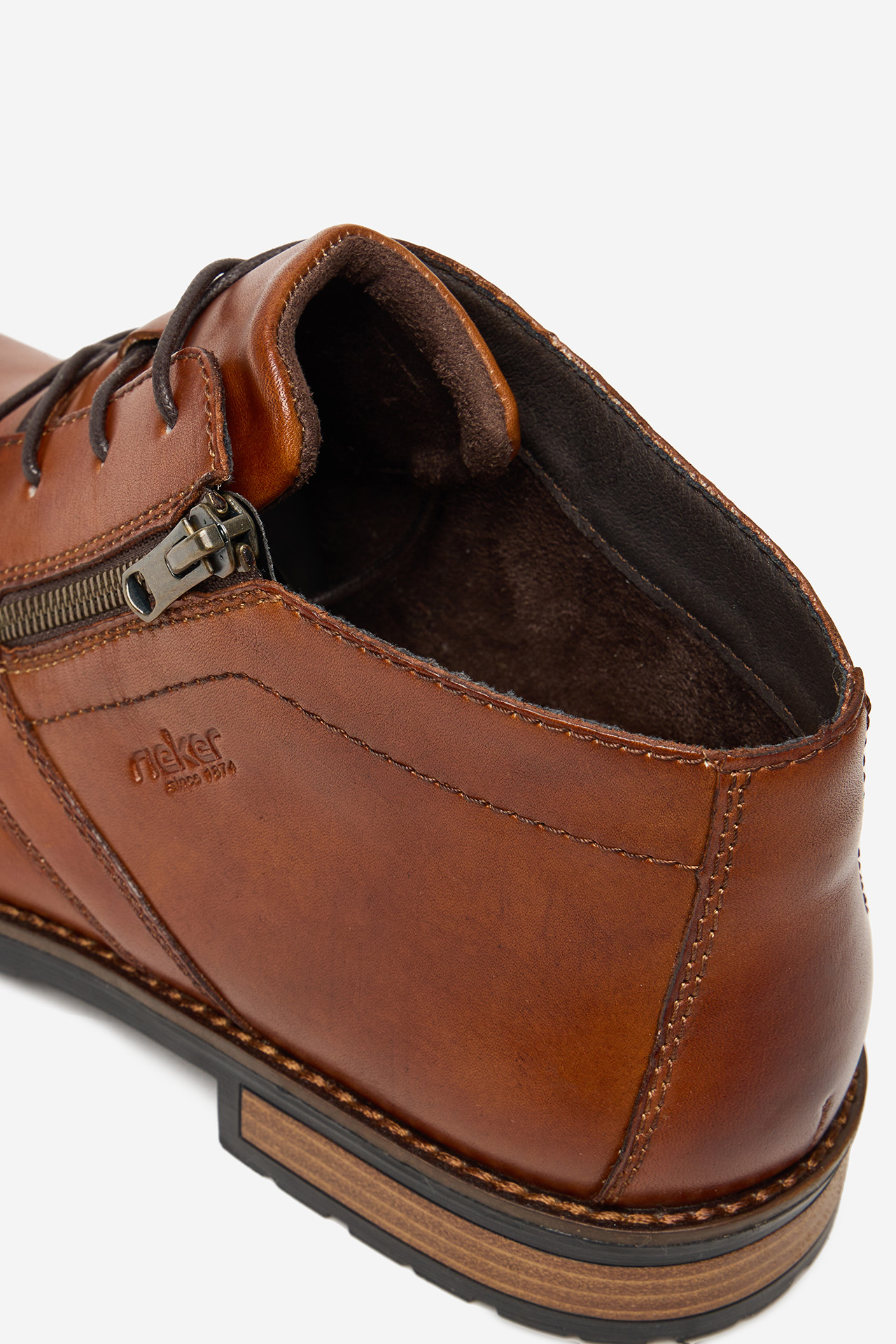 Šněrovací vyšší obuv HNĚDÁ