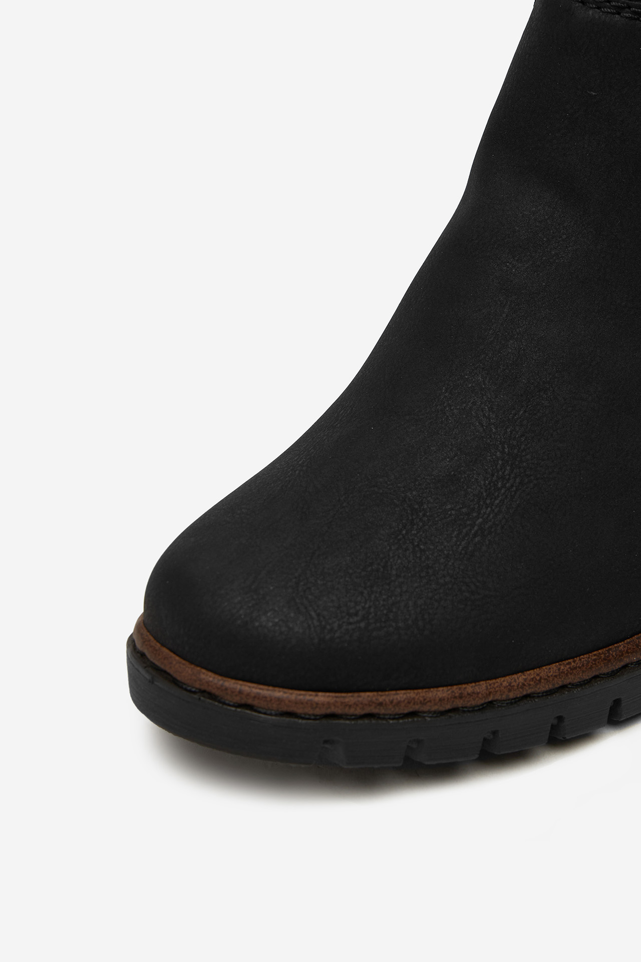 Kotníková obuv ČERNÁ