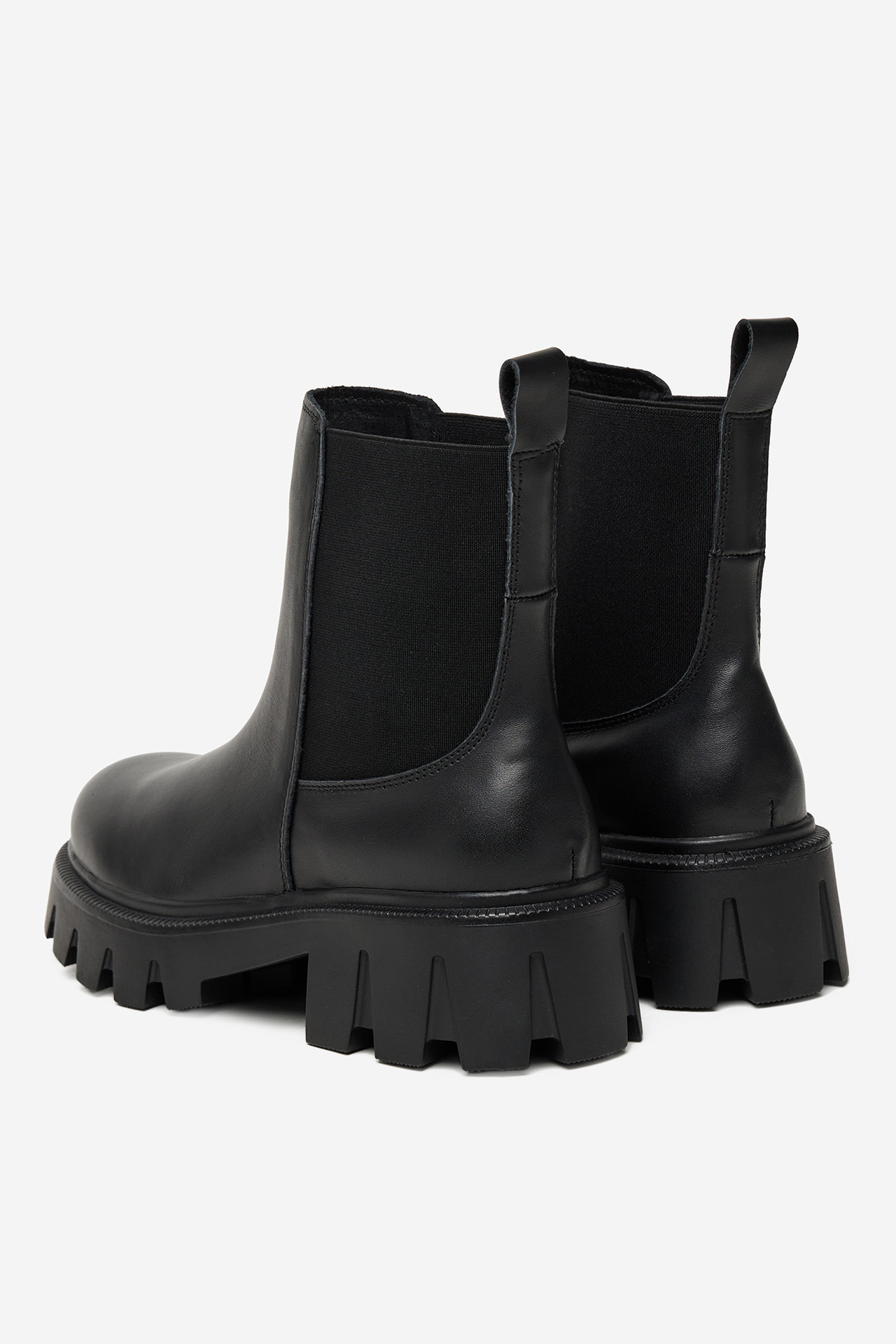 Kotníková obuv ČERNÁ