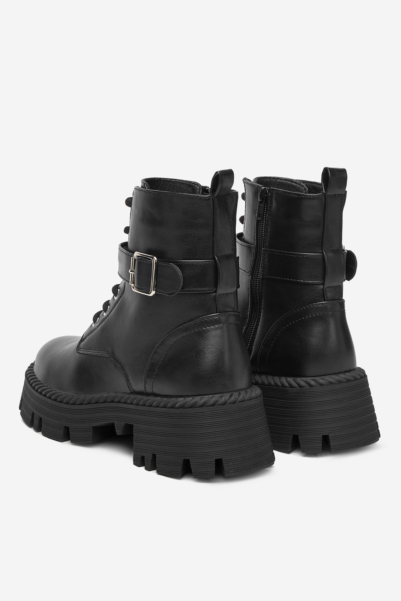 Kotníková obuv ČERNÁ