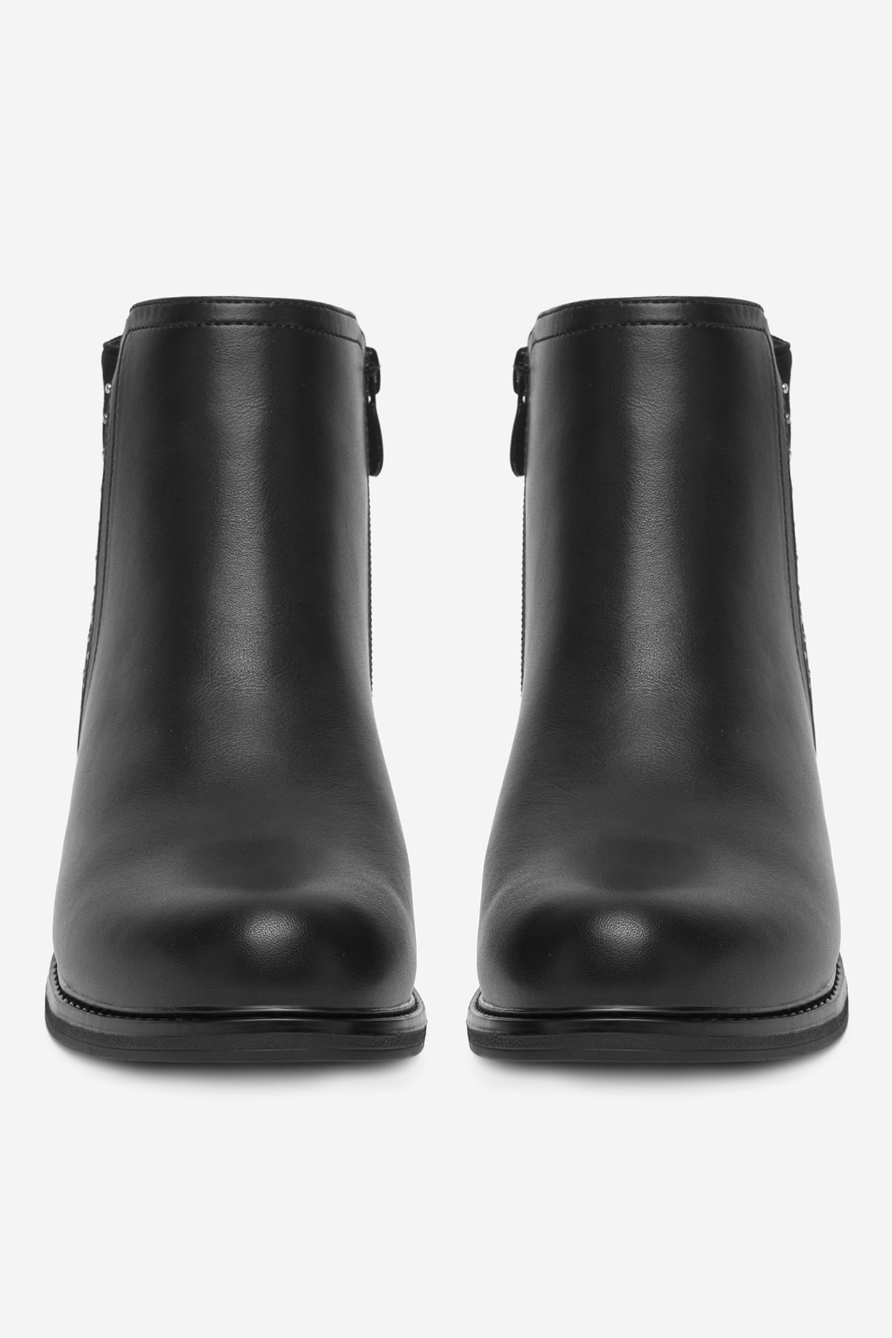 Kotníková obuv ČERNÁ