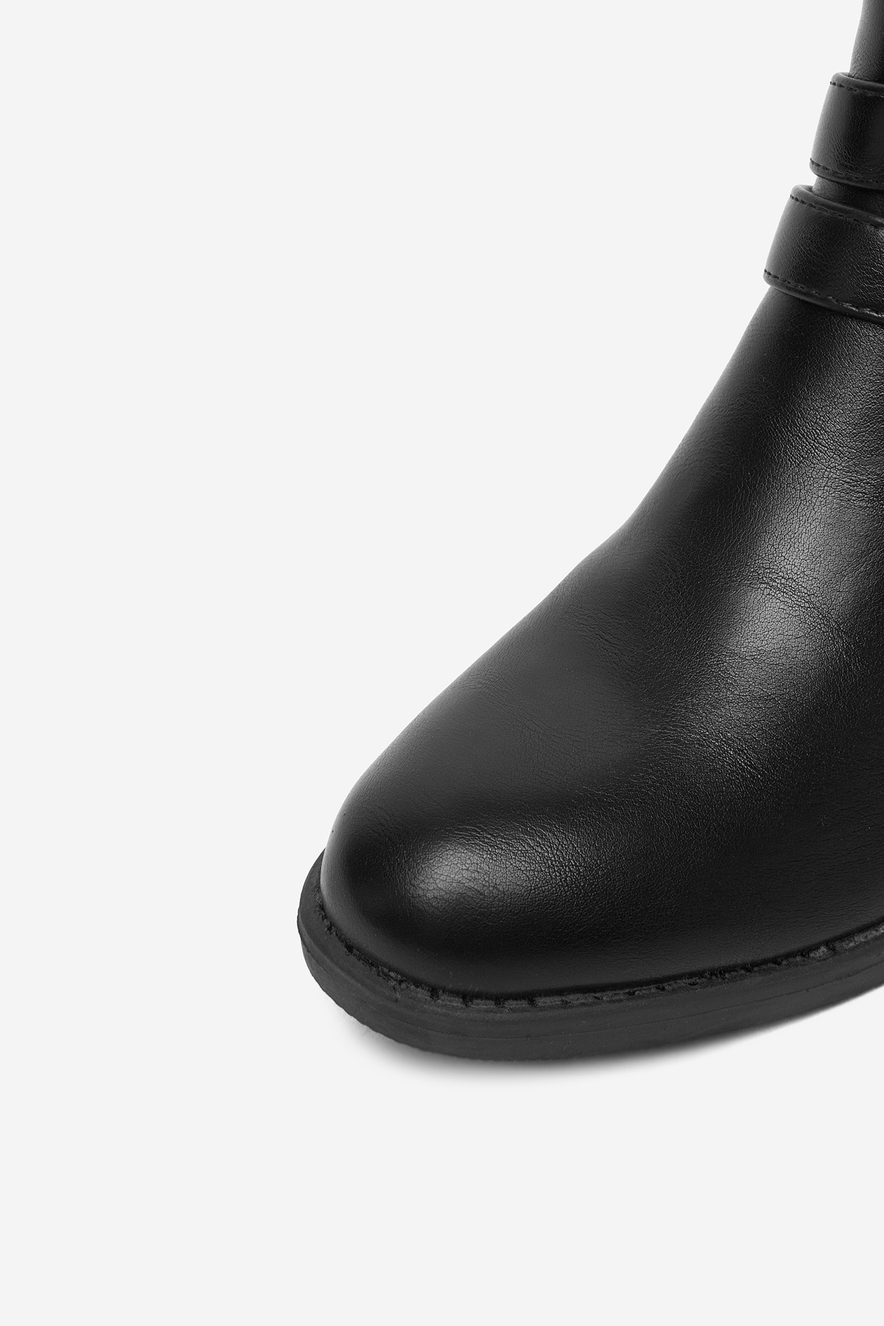 Kotníková obuv ČERNÁ