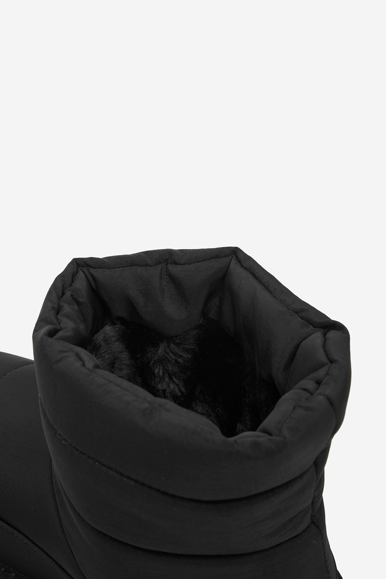 Kotníková obuv ČERNÁ