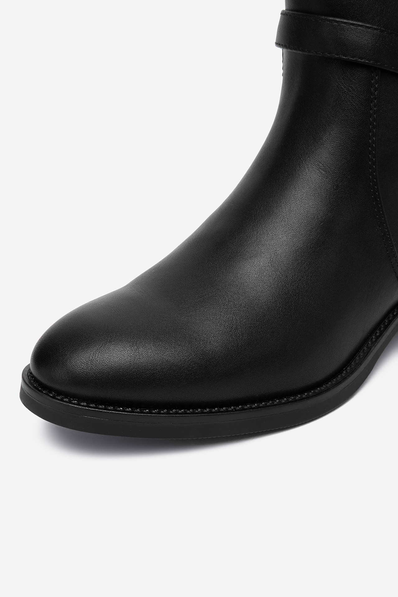 Kotníková obuv ČERNÁ