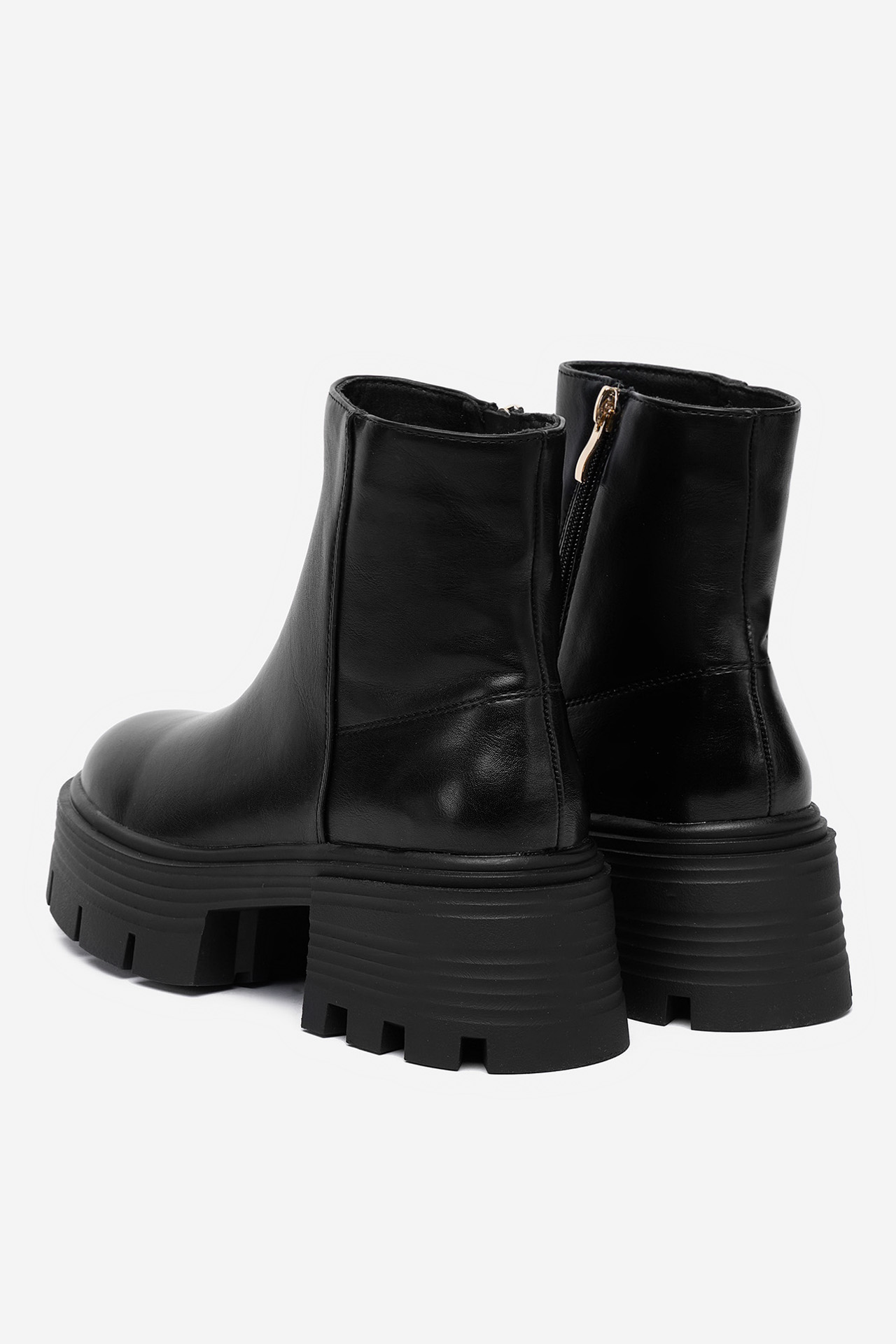 Kotníková obuv ČERNÁ