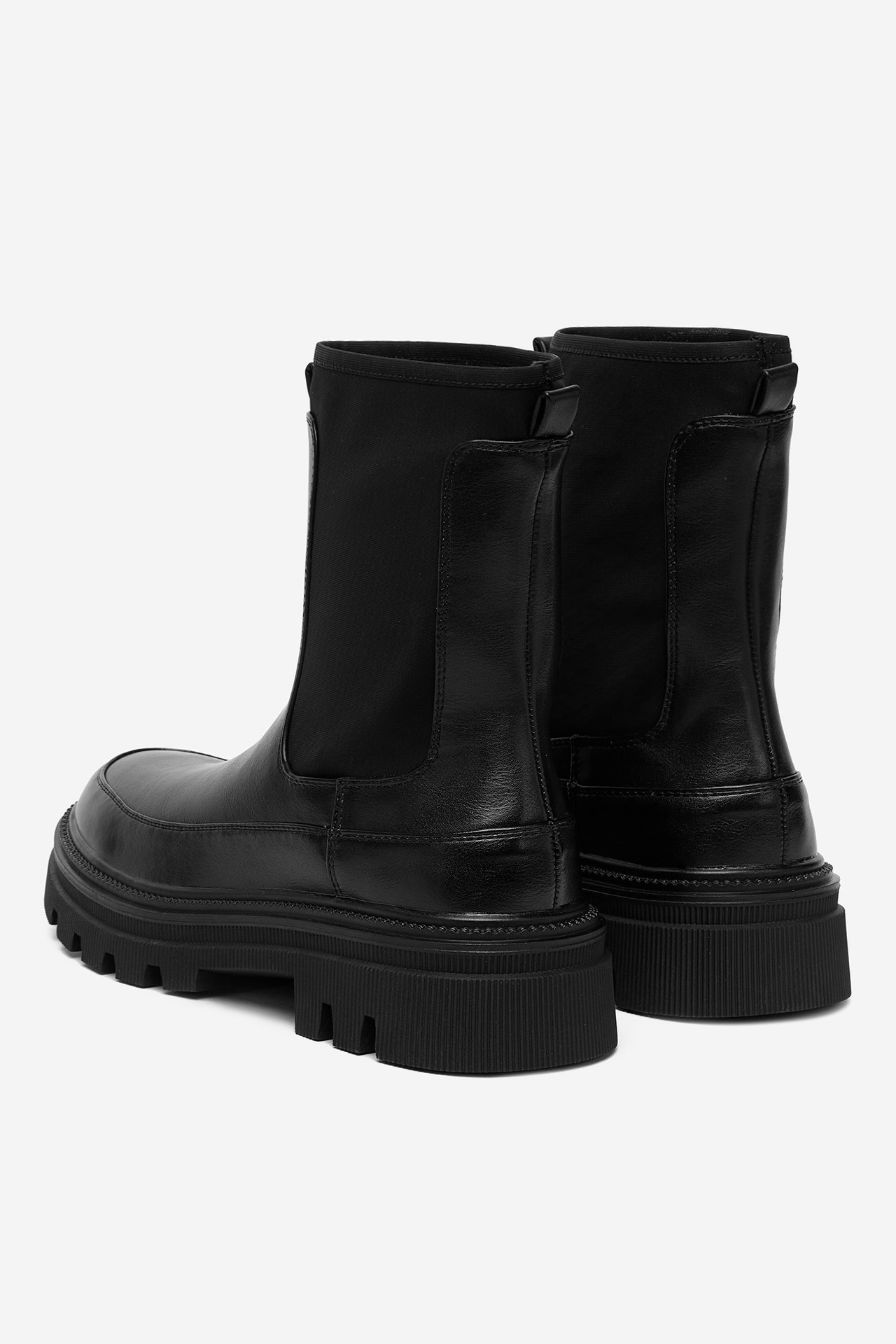 Kotníková obuv ČERNÁ