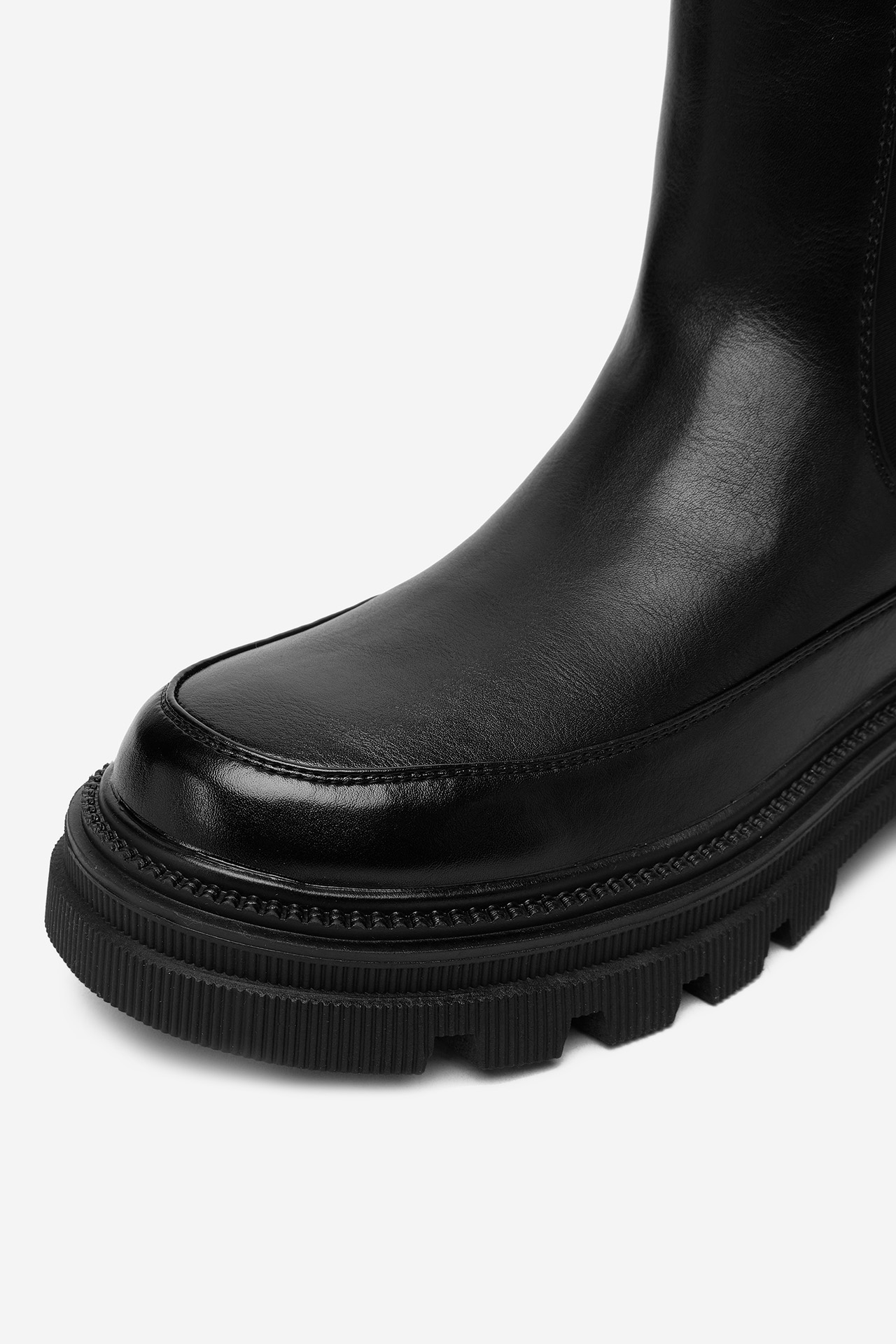 Kotníková obuv ČERNÁ