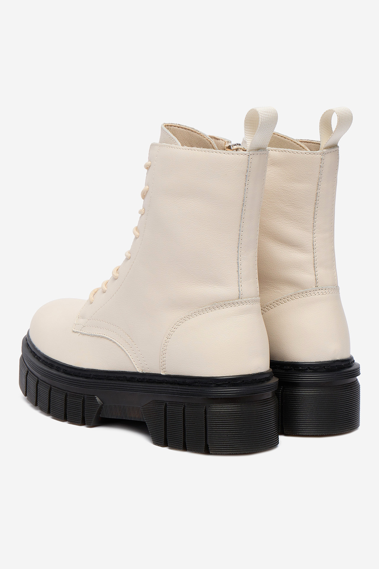 Gležnjarji z vezalkami Buff