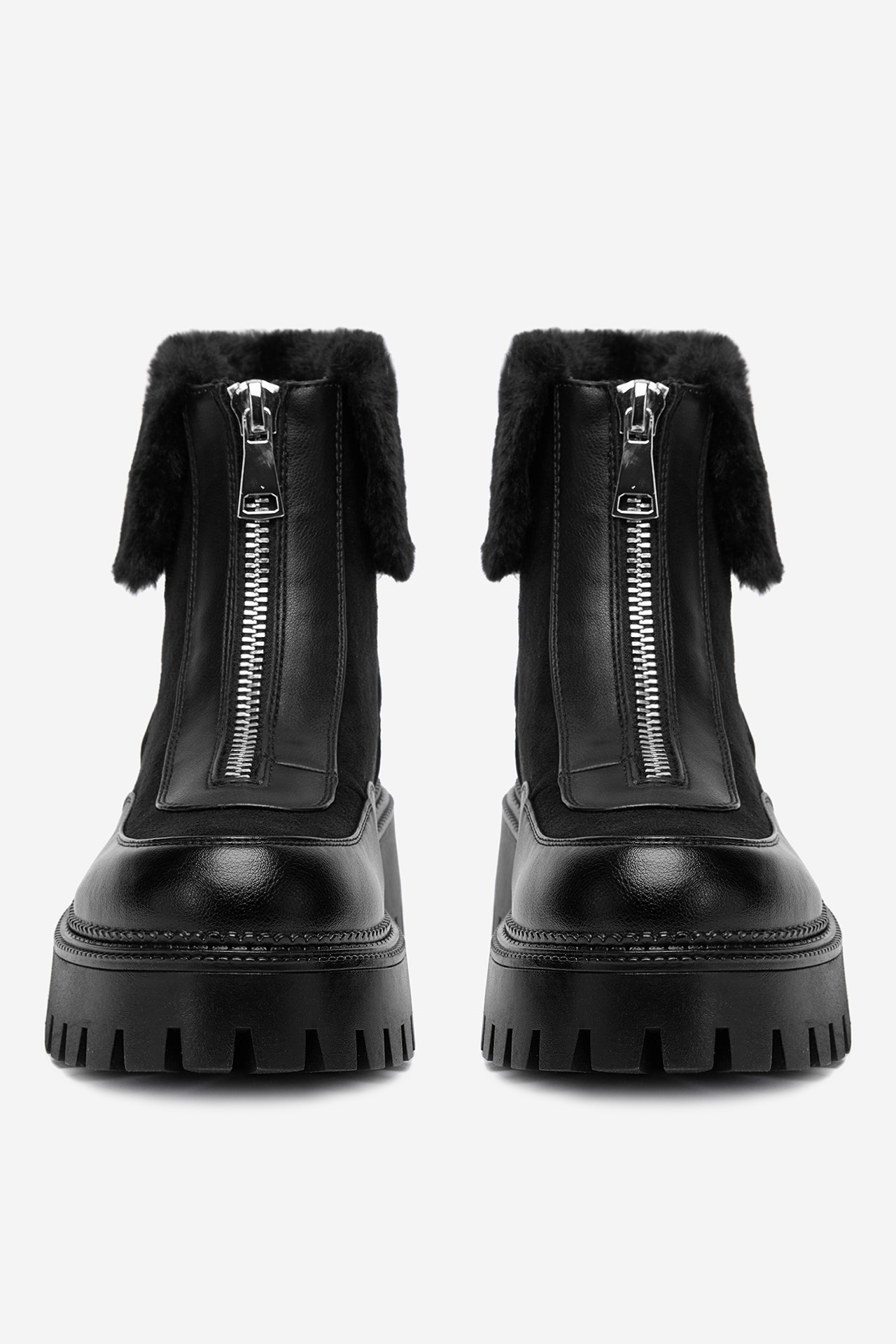 Kotníková obuv ČERNÁ