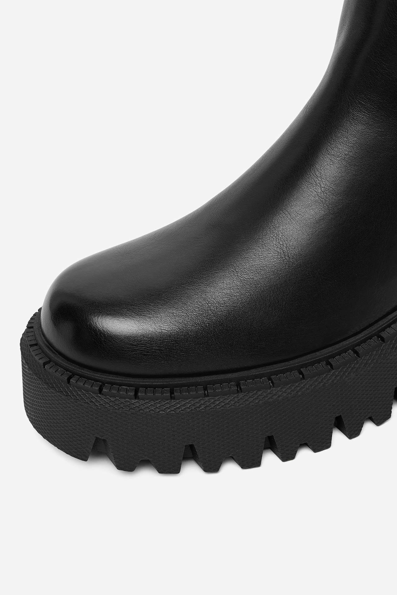 Kotníková obuv ČERNÁ