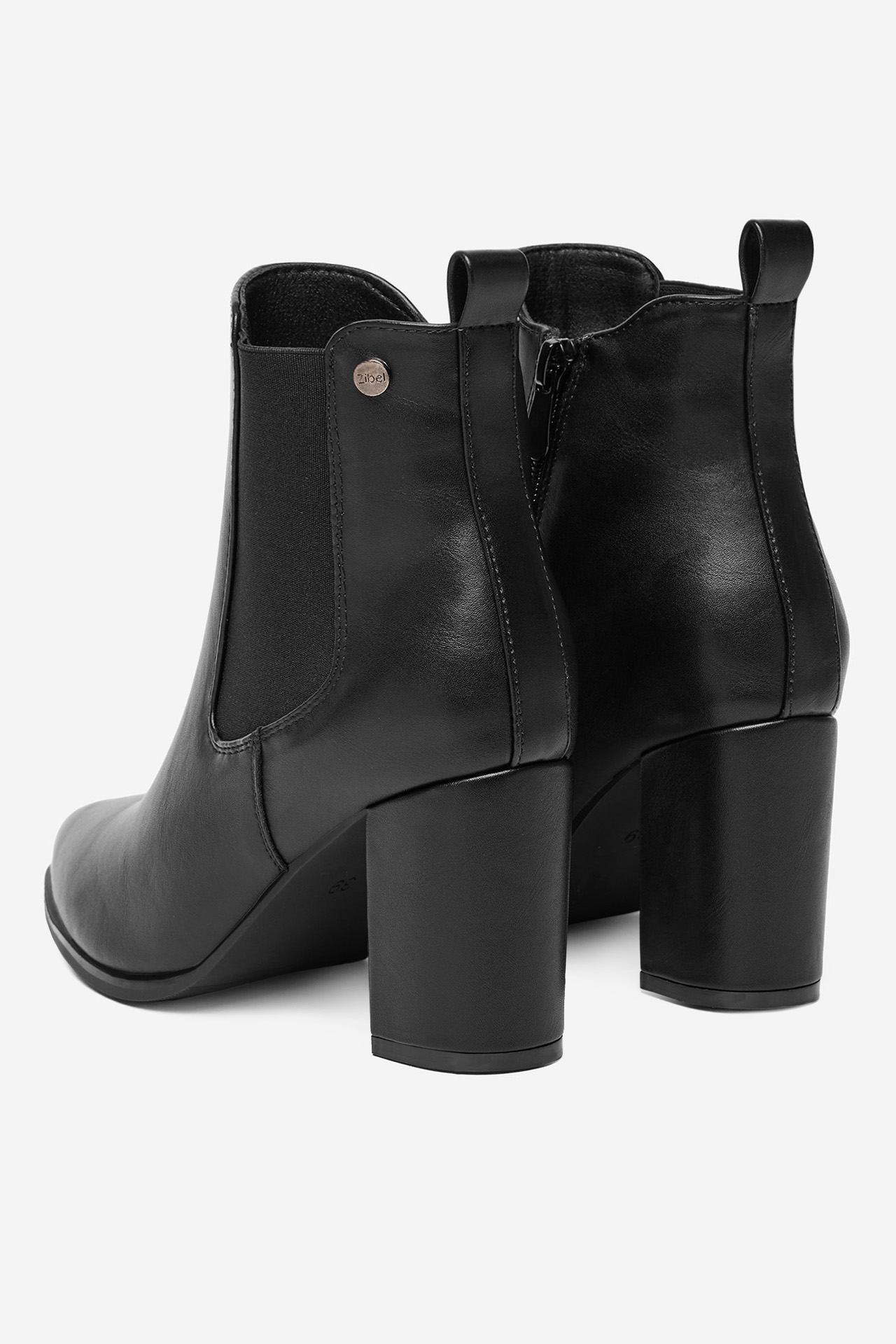 Kotníková obuv ČERNÁ