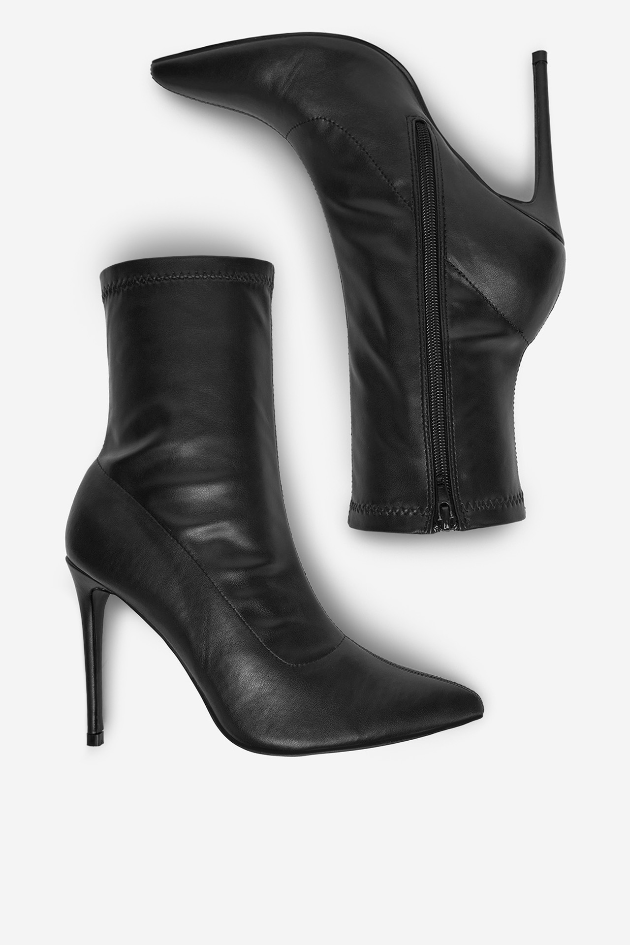 Kotníková obuv ČERNÁ