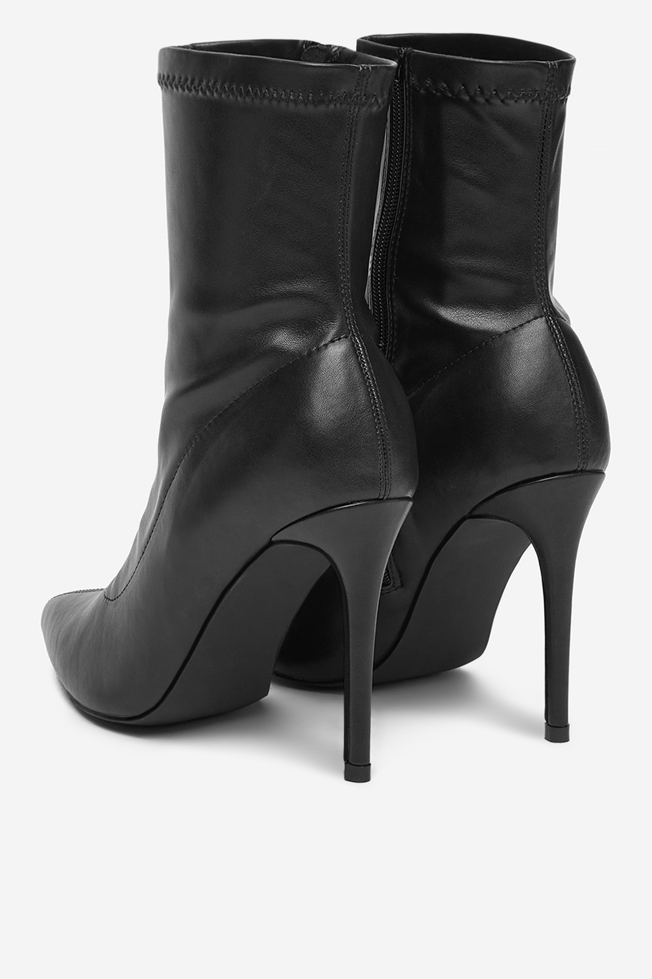 Kotníková obuv ČERNÁ