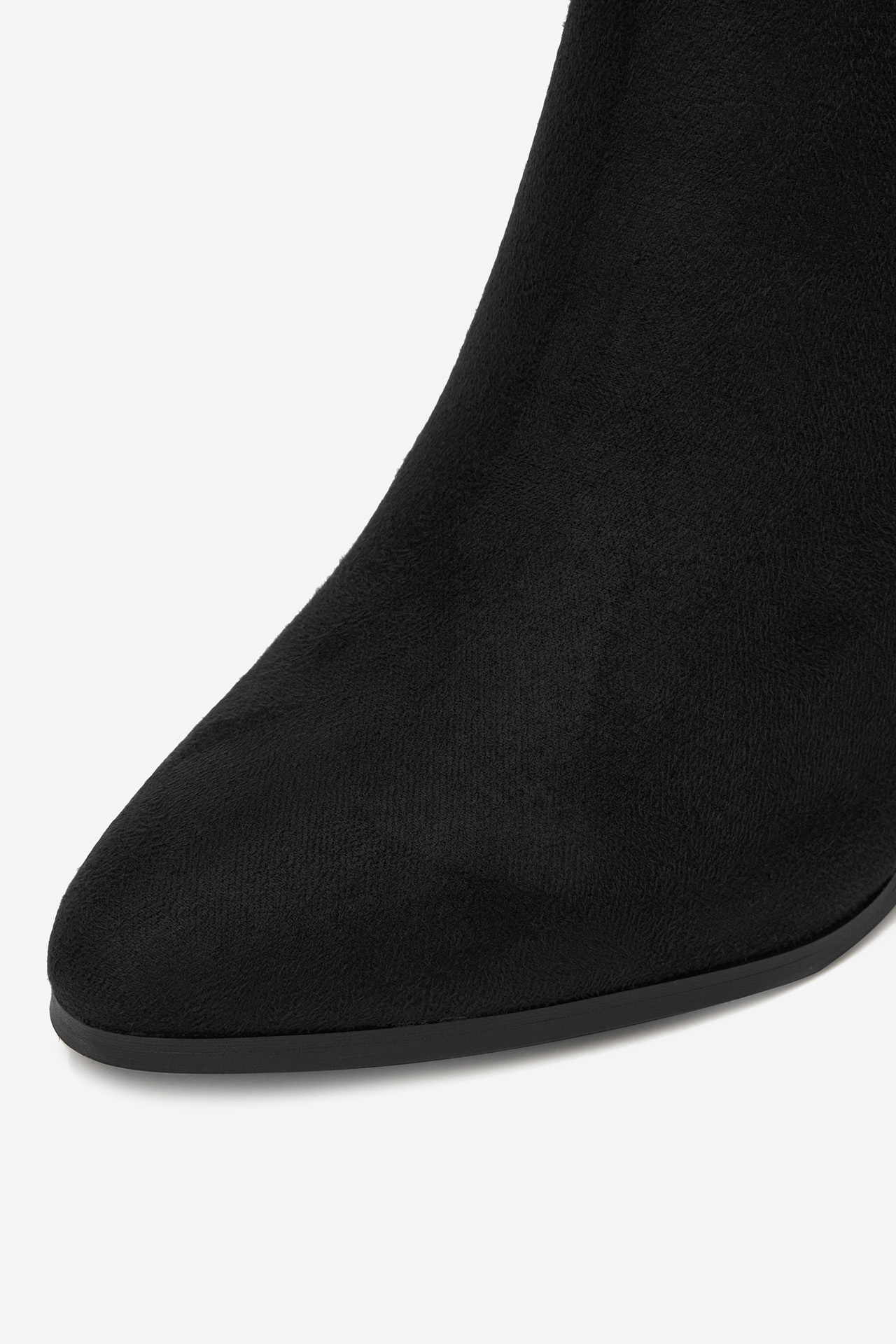 Kotníková obuv ČERNÁ