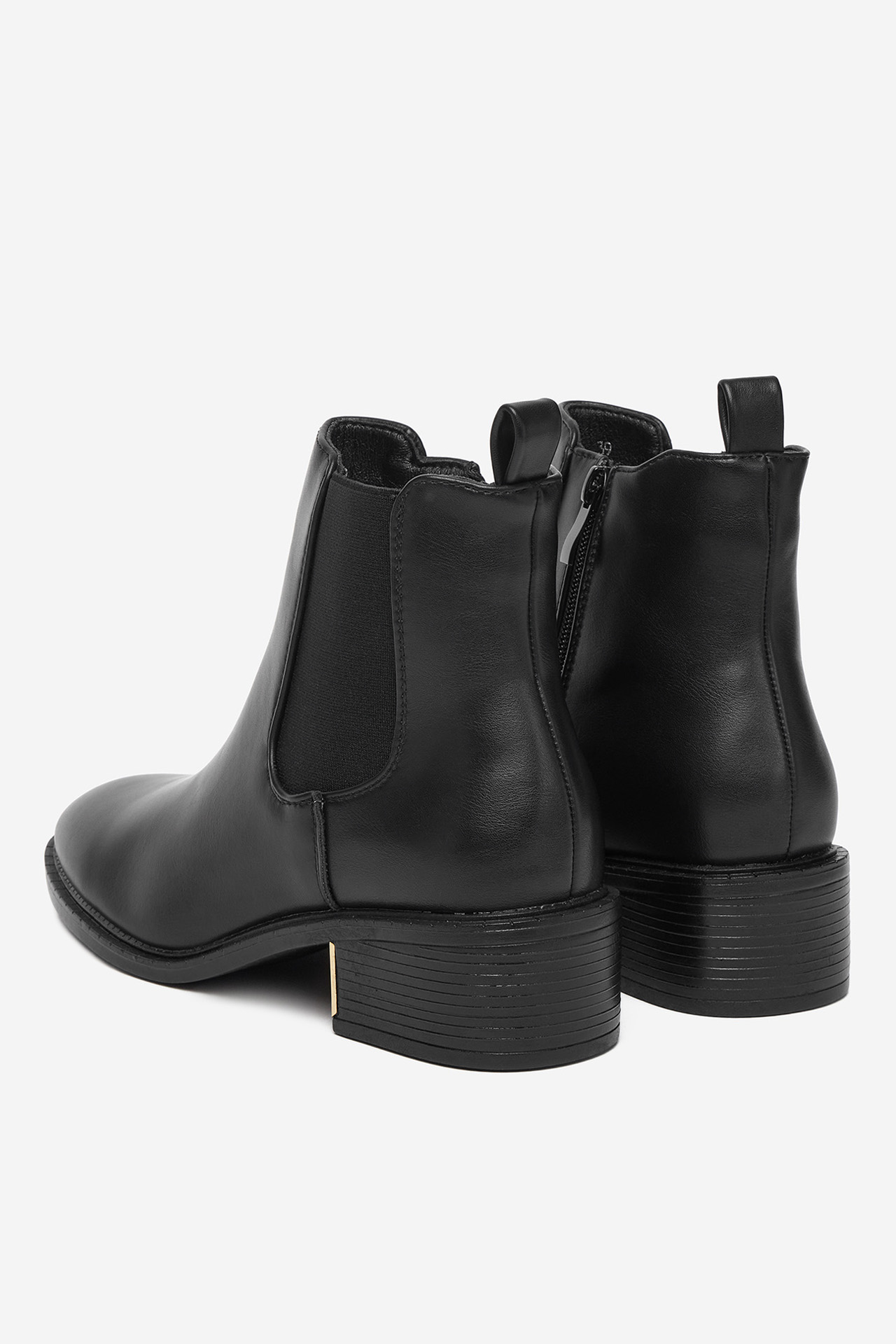 Kotníková obuv ČERNÁ