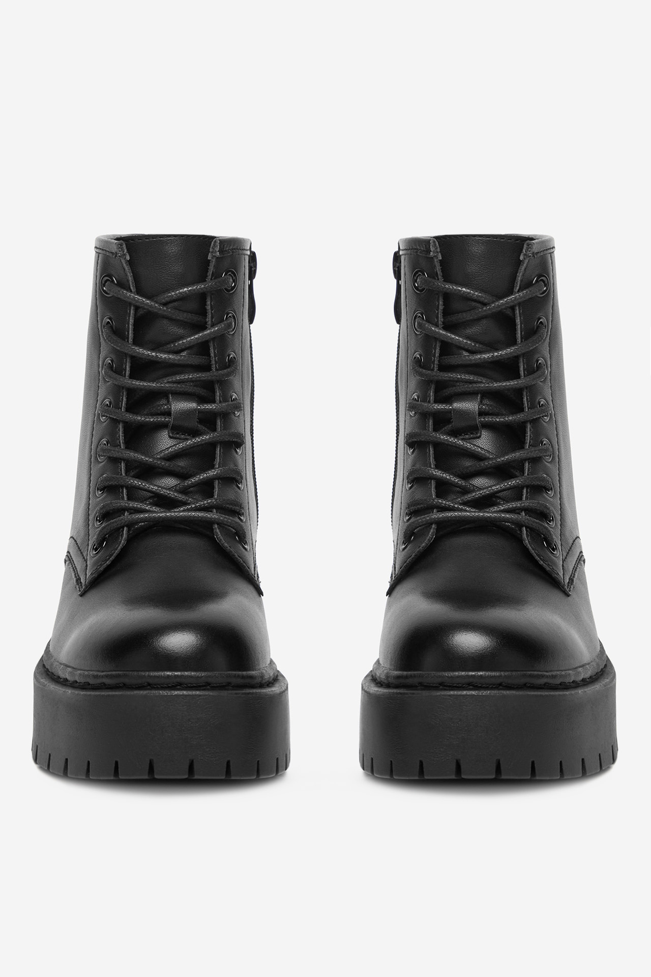 Gležnjarji z vezalkami Črna