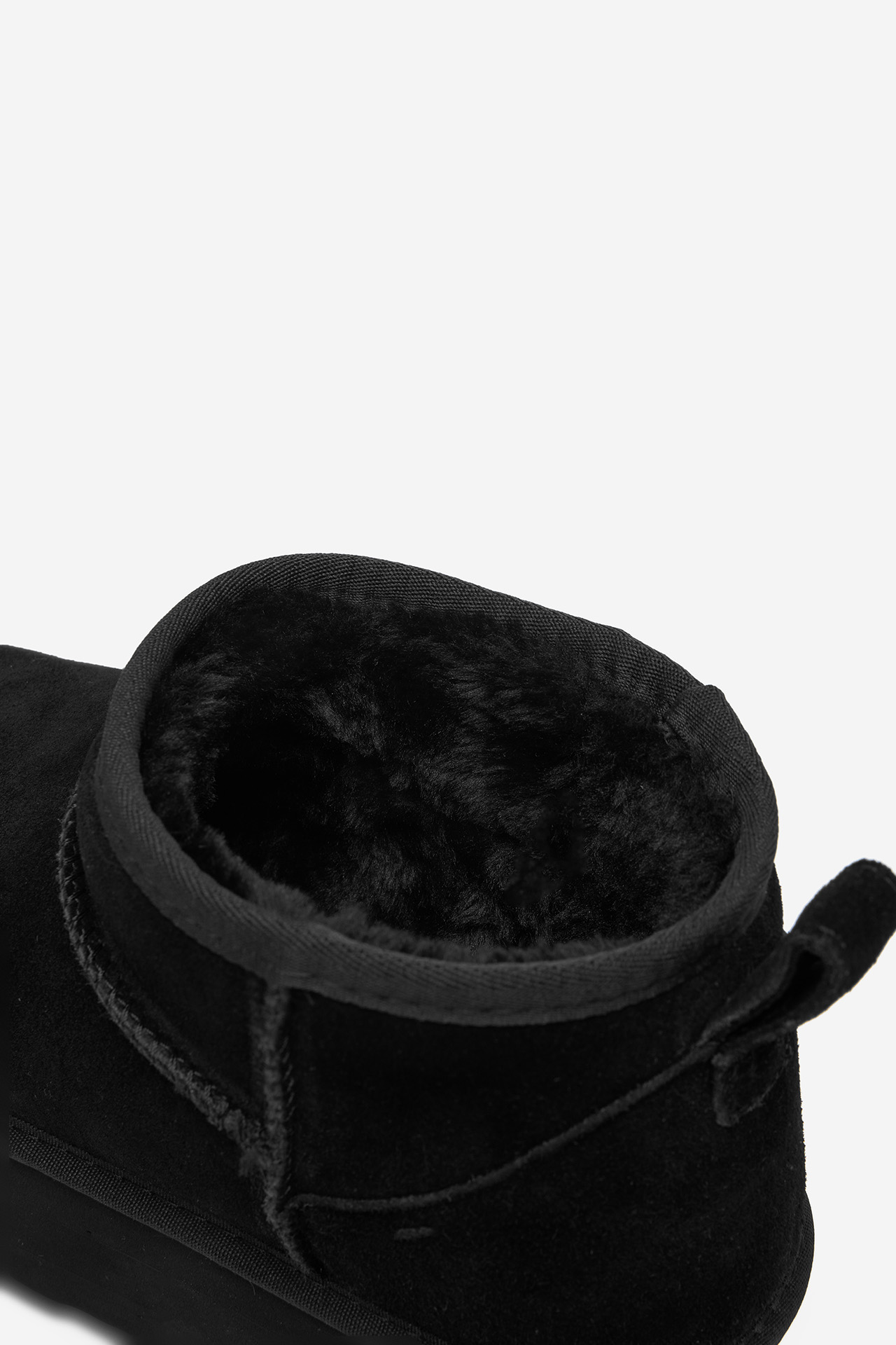 Kotníková obuv ČERNÁ