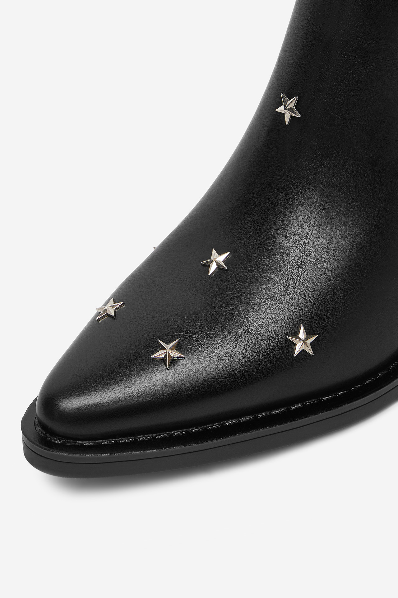 Kotníková obuv ČERNÁ