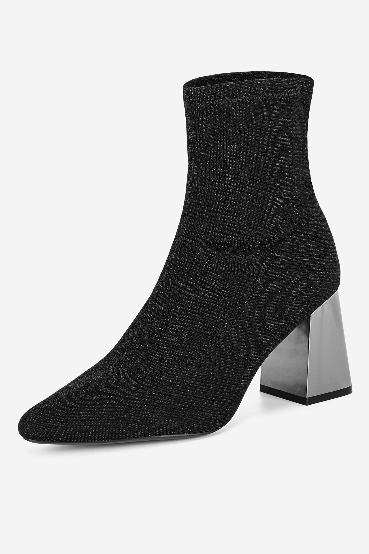 Kotníková obuv ČERNÁ