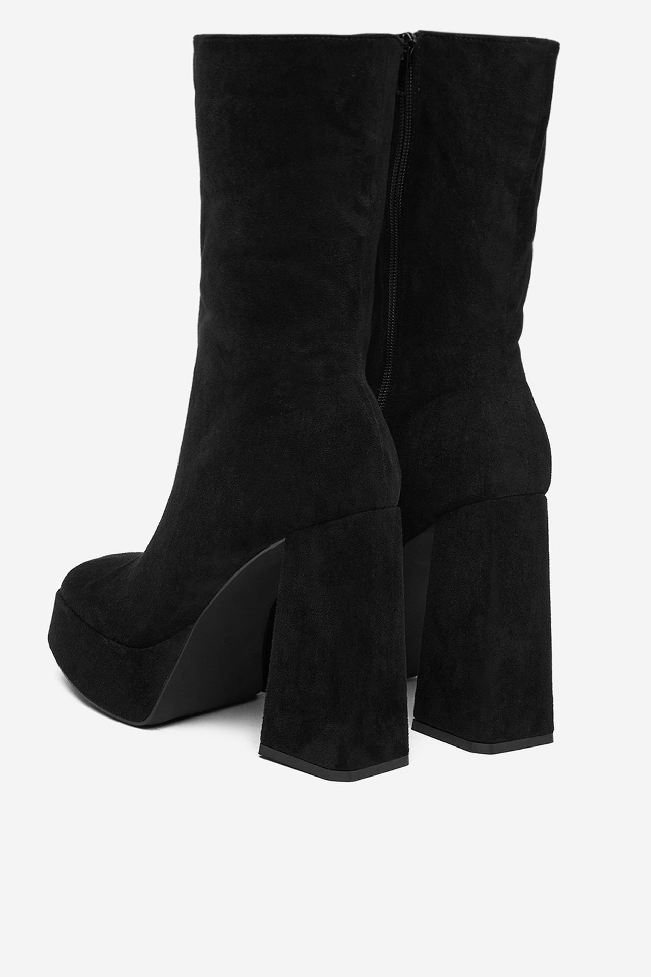 Kotníková obuv ČERNÁ