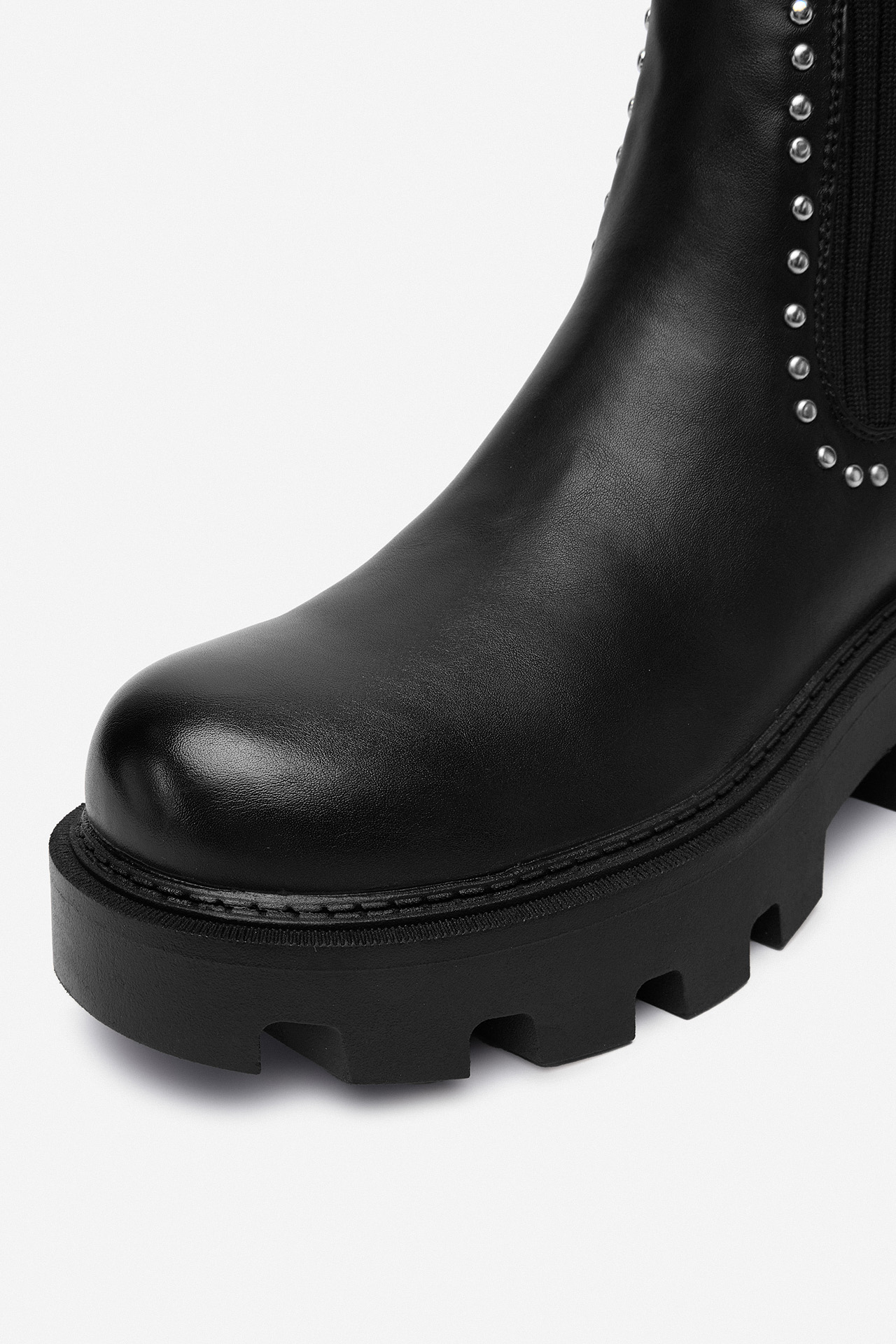 Kotníková obuv ČERNÁ