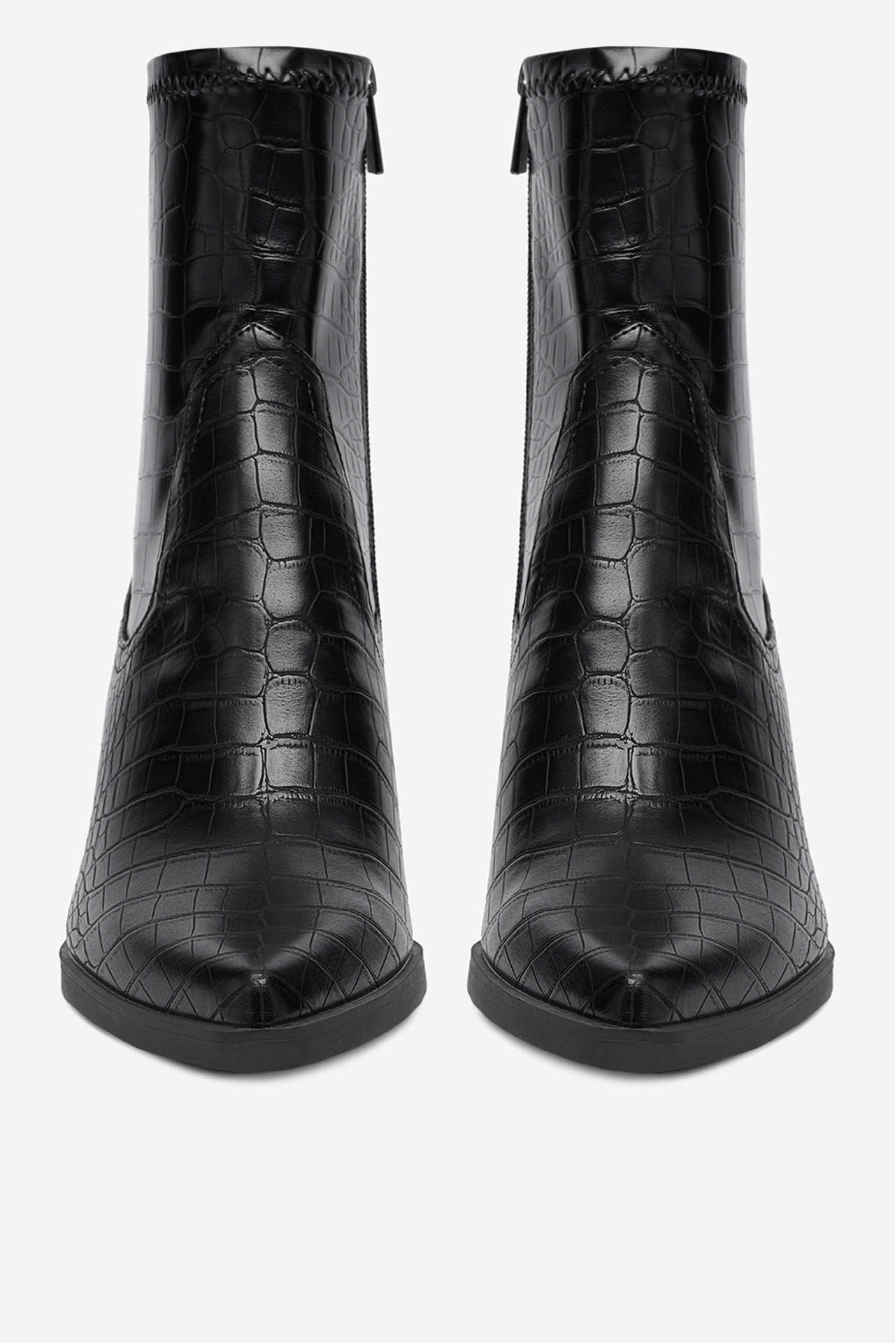 Kotníková obuv ČERNÁ