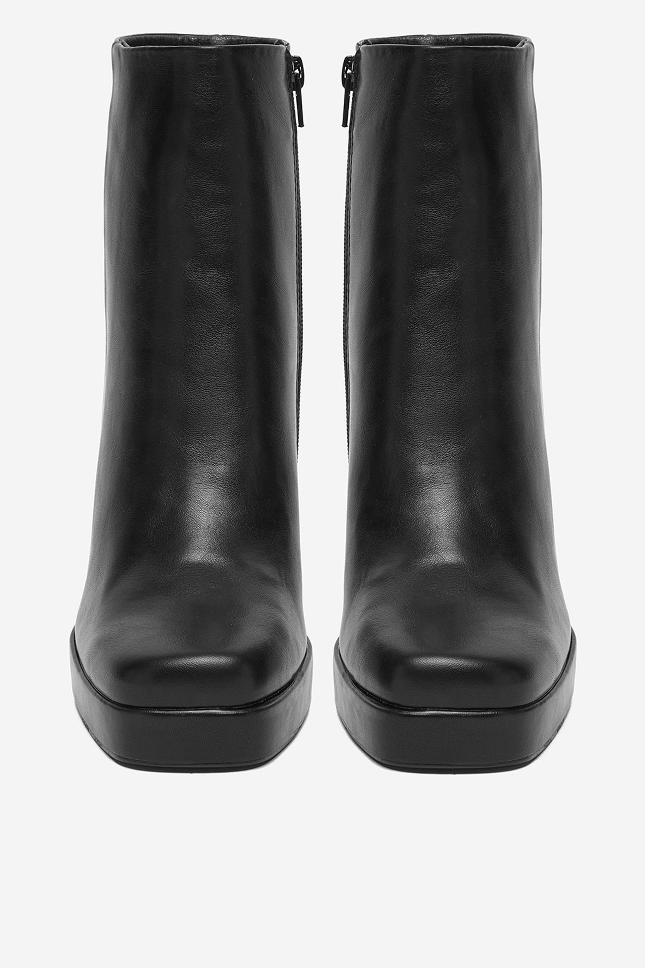 Kotníková obuv ČERNÁ